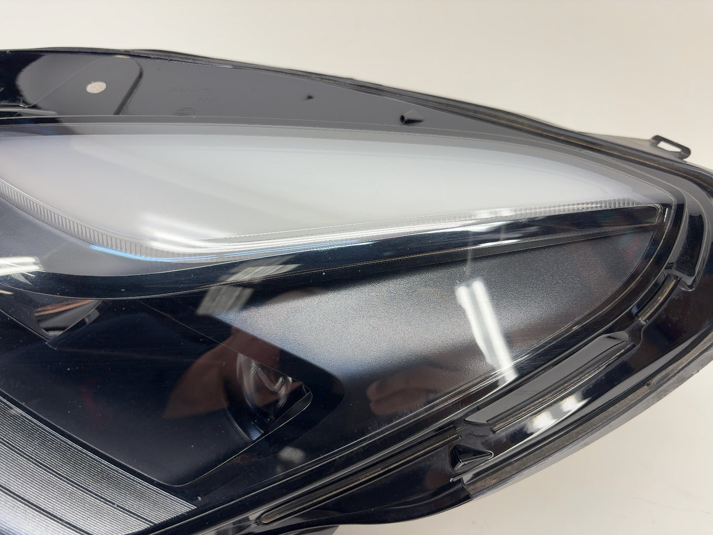 2023 Tesla Model 3 Left Headlamp 1514952-00-D