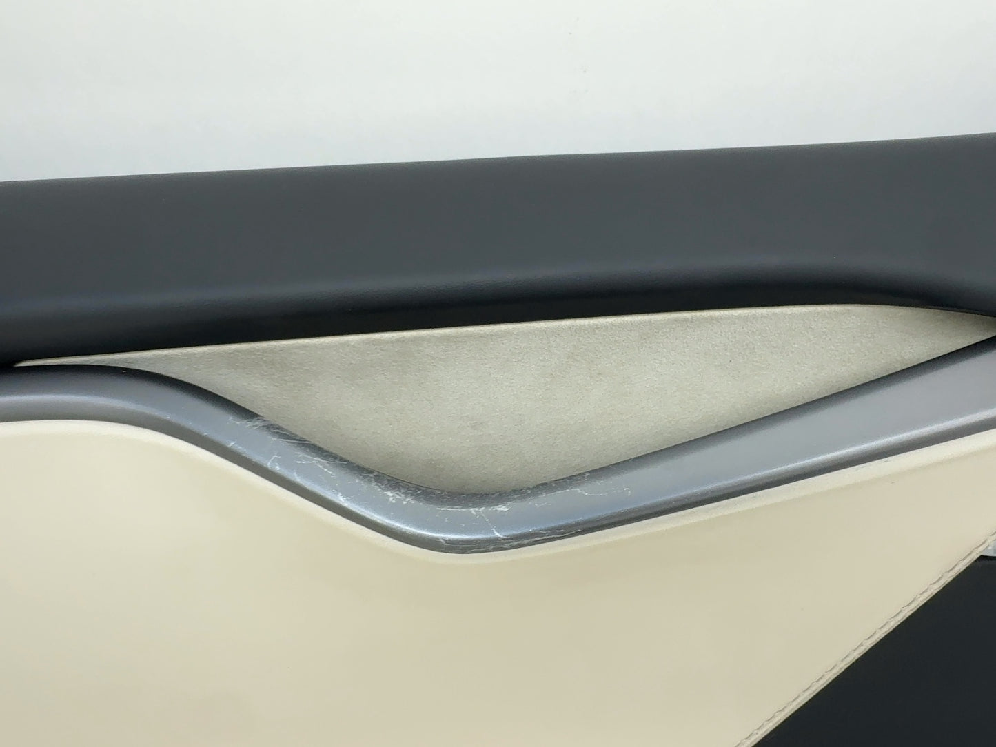 2018 Tesla Model S Front Left Door Panel Cream 6006071-52-N