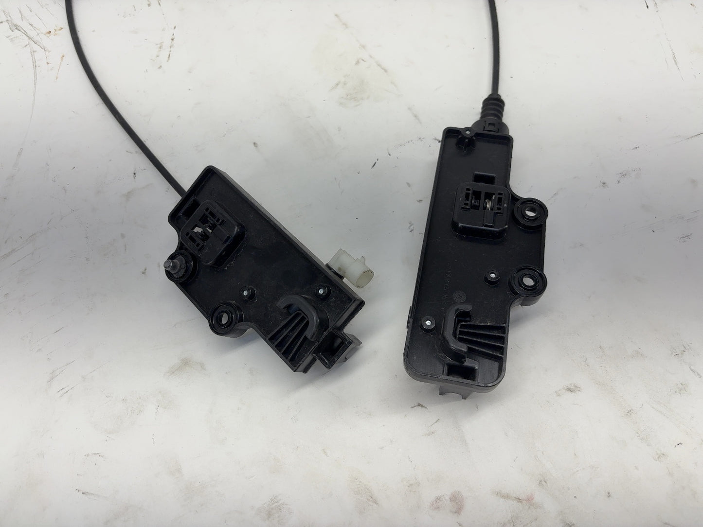2018 Tesla Model S Hood Latch With Actuators 1033011-00-F