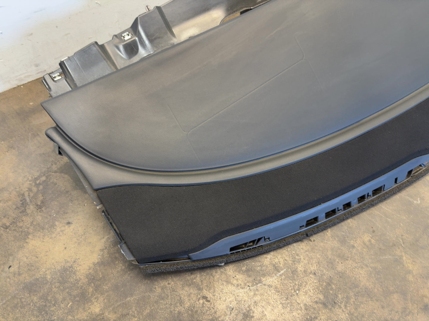 2020-2025 Tesla Model 3 Dash Panel With Airbag 1077823-00-G