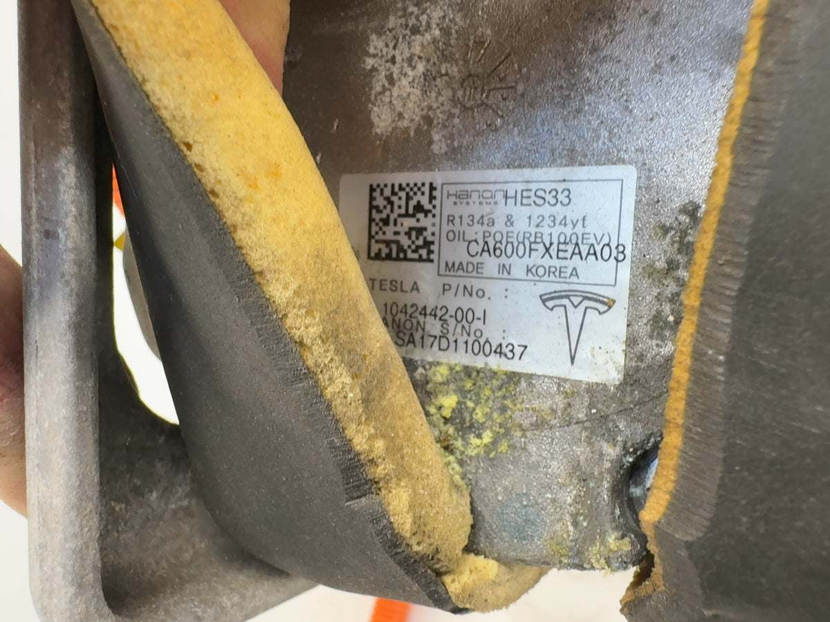 2017 Tesla Model X Ac Compressor 1042442-00-I
