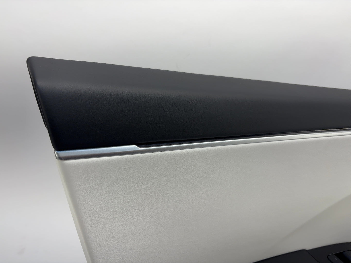 2025 Tesla Model 3 Highland Front Left Door Panel 1776733-20-E