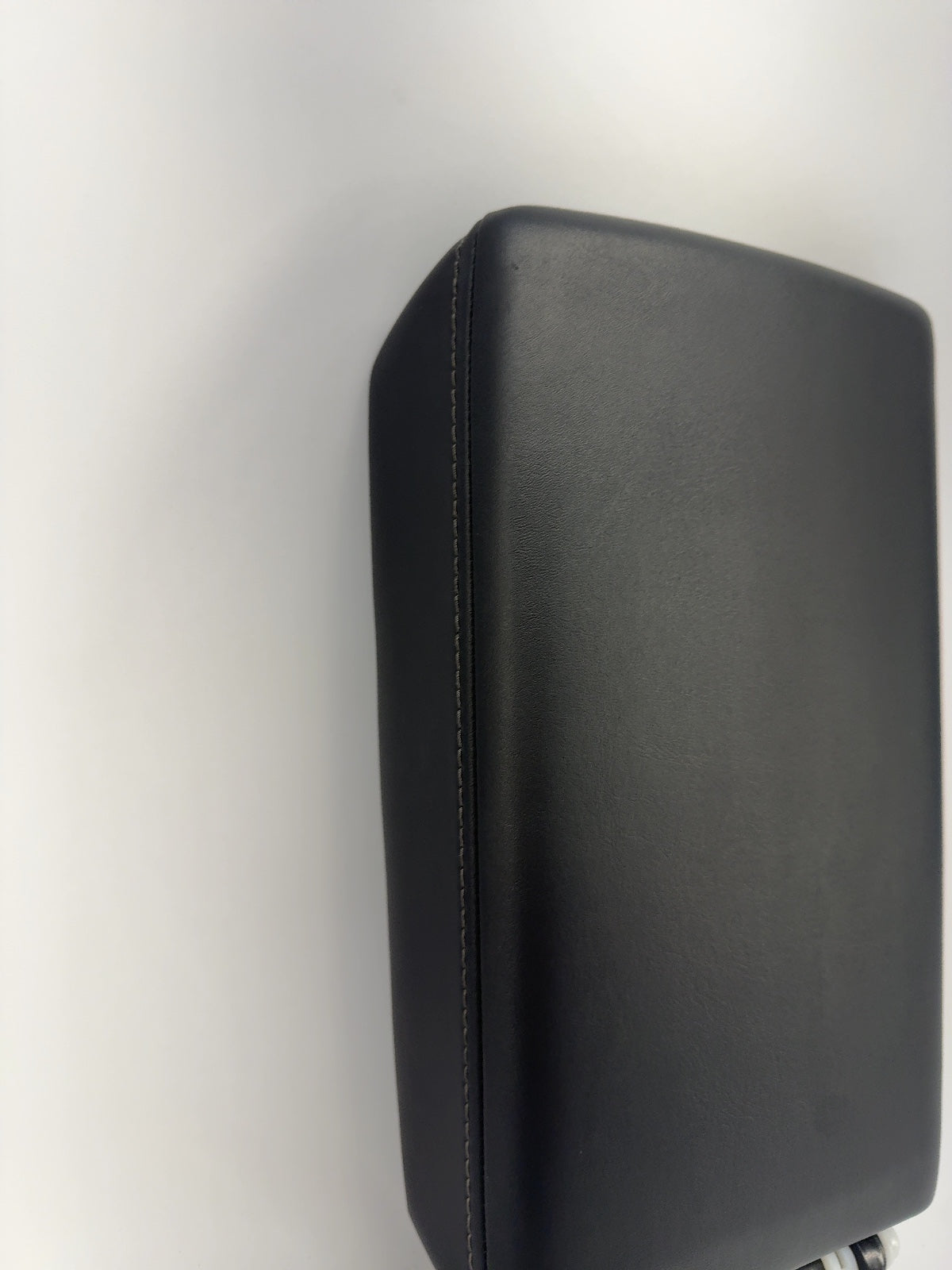 2018-2023 Tesla Model 3 Console Armrest Pad 1582886-00-B