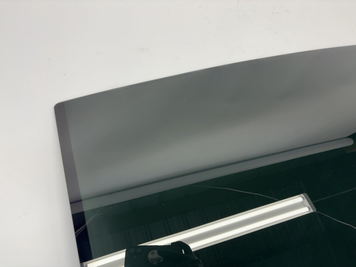 2017 Tesla Model X Rear Right Door Glass 1052716-00-D