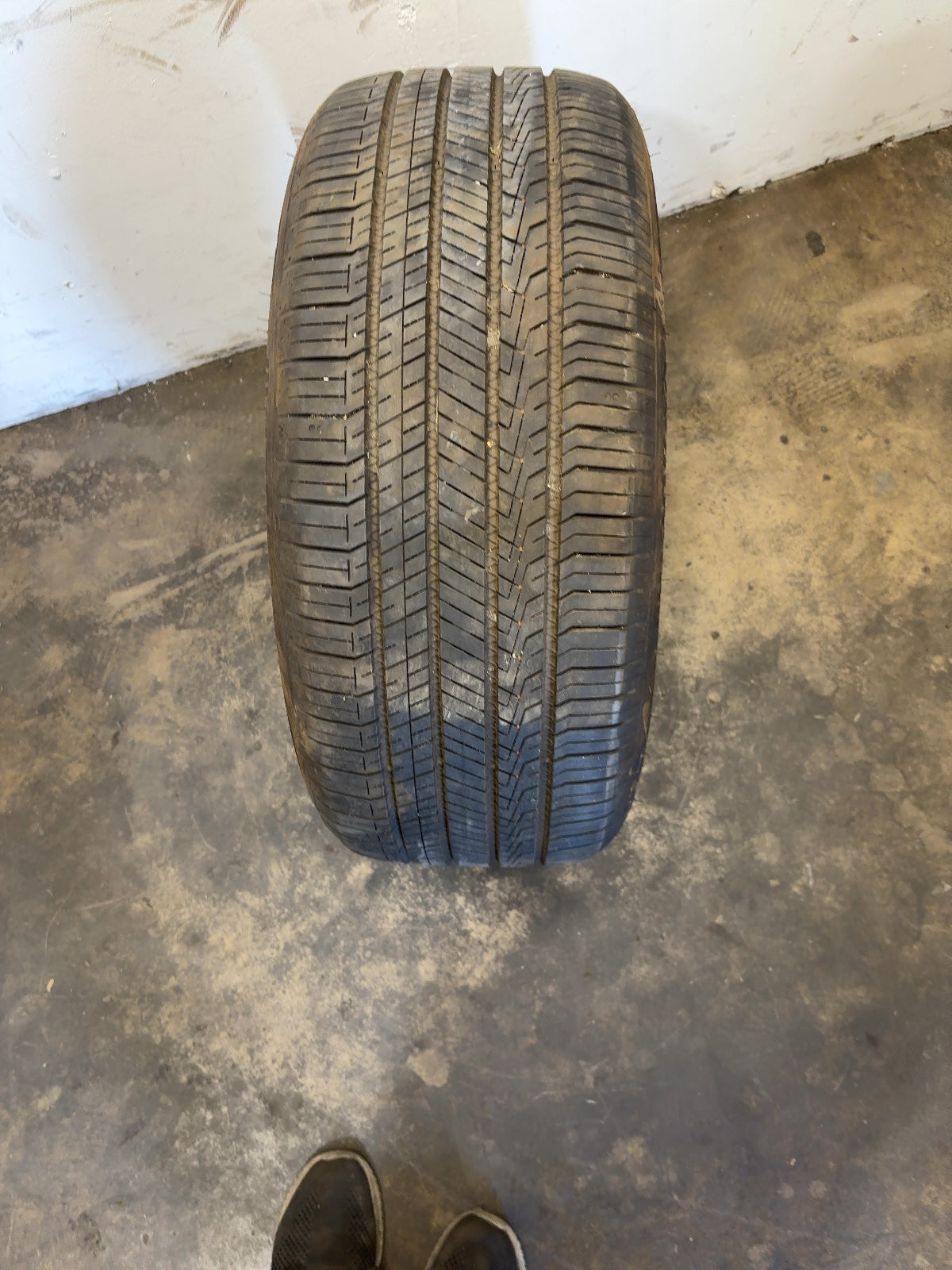 2024 Tesla Model 3 Highland Hankook Ventus S1 As 235/45r18 Tire 1344292-00-A