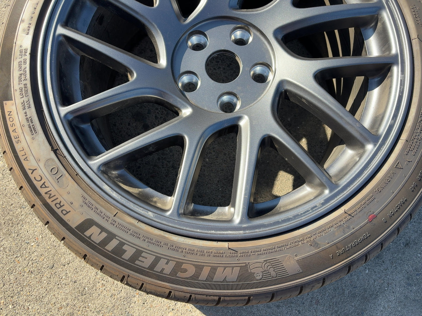 2024-2026 Tesla Model 3 Highland Michelin- Primacy A/s 235/45r18 Wheel 1344246-00-A