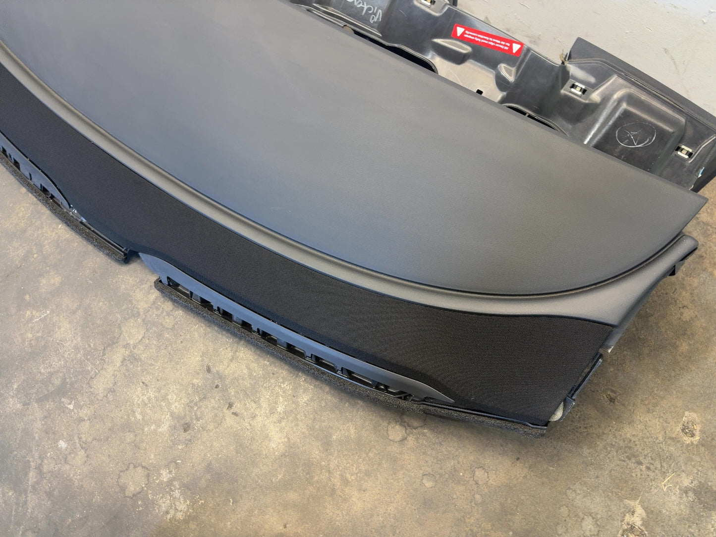 2020-2025 Tesla Model 3 Dash Panel With Airbag 1077823-00-G