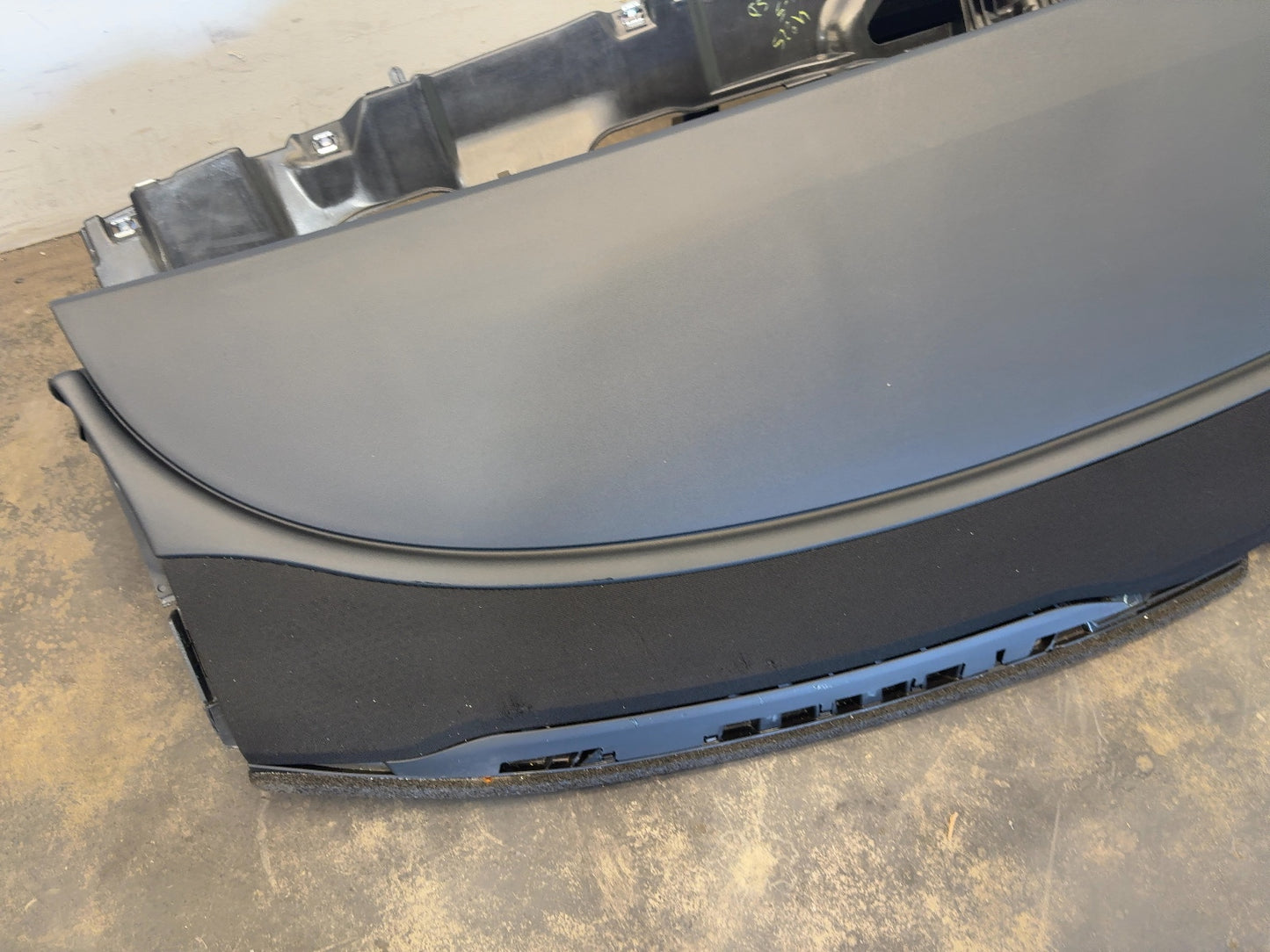 2020-2025 Tesla Model Y Dash Panel With Airbag 1077823-00-G