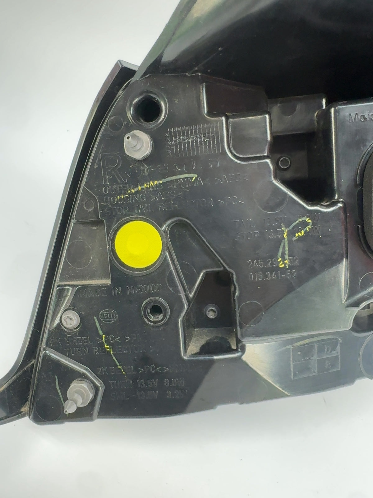 2021-2025 Tesla Model Y Right Tail Lamp Quarter Mounted Global 1502087-00-D