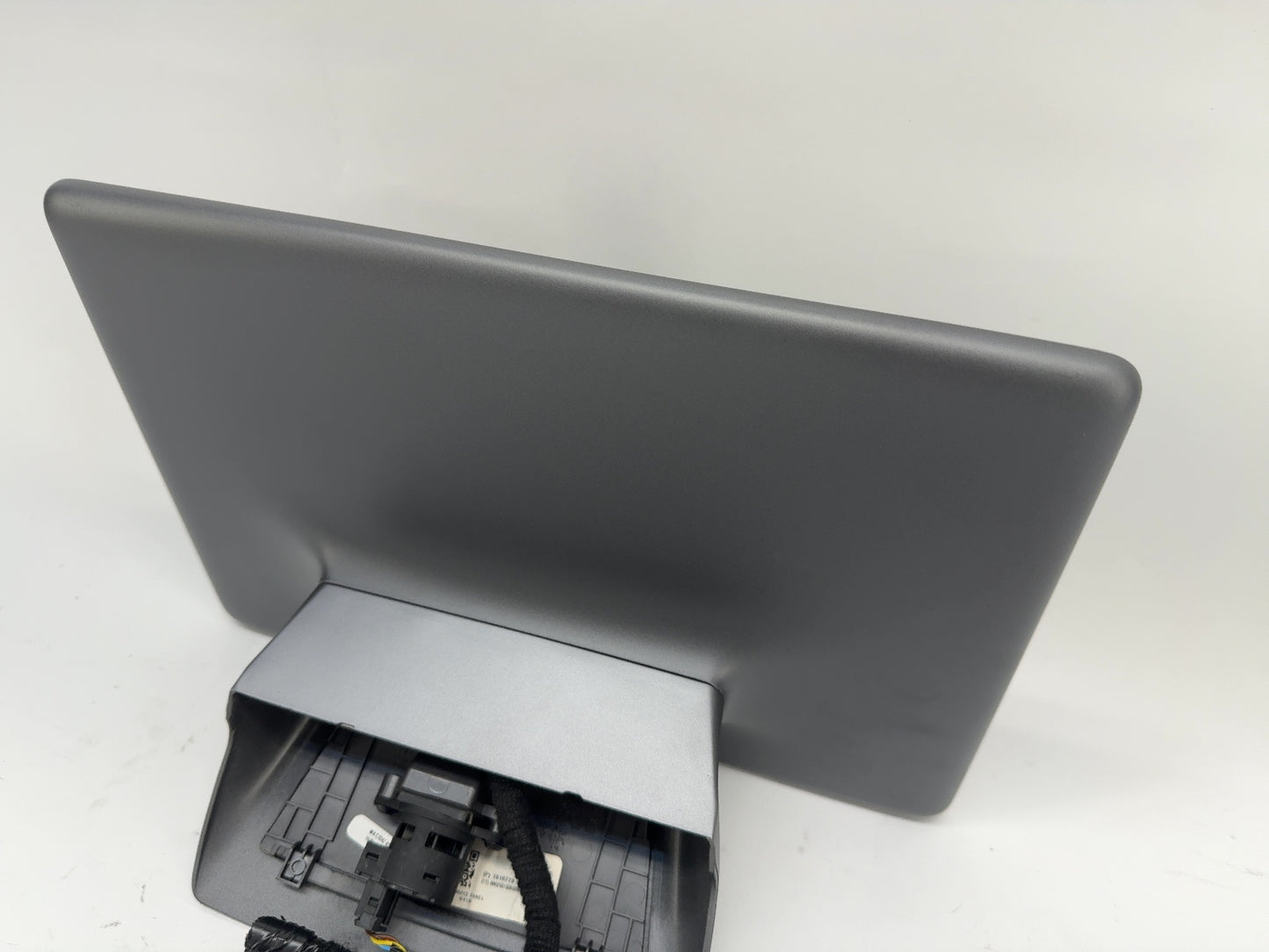 2023-2025 Tesla Model Y Center Display 1089543-00-K