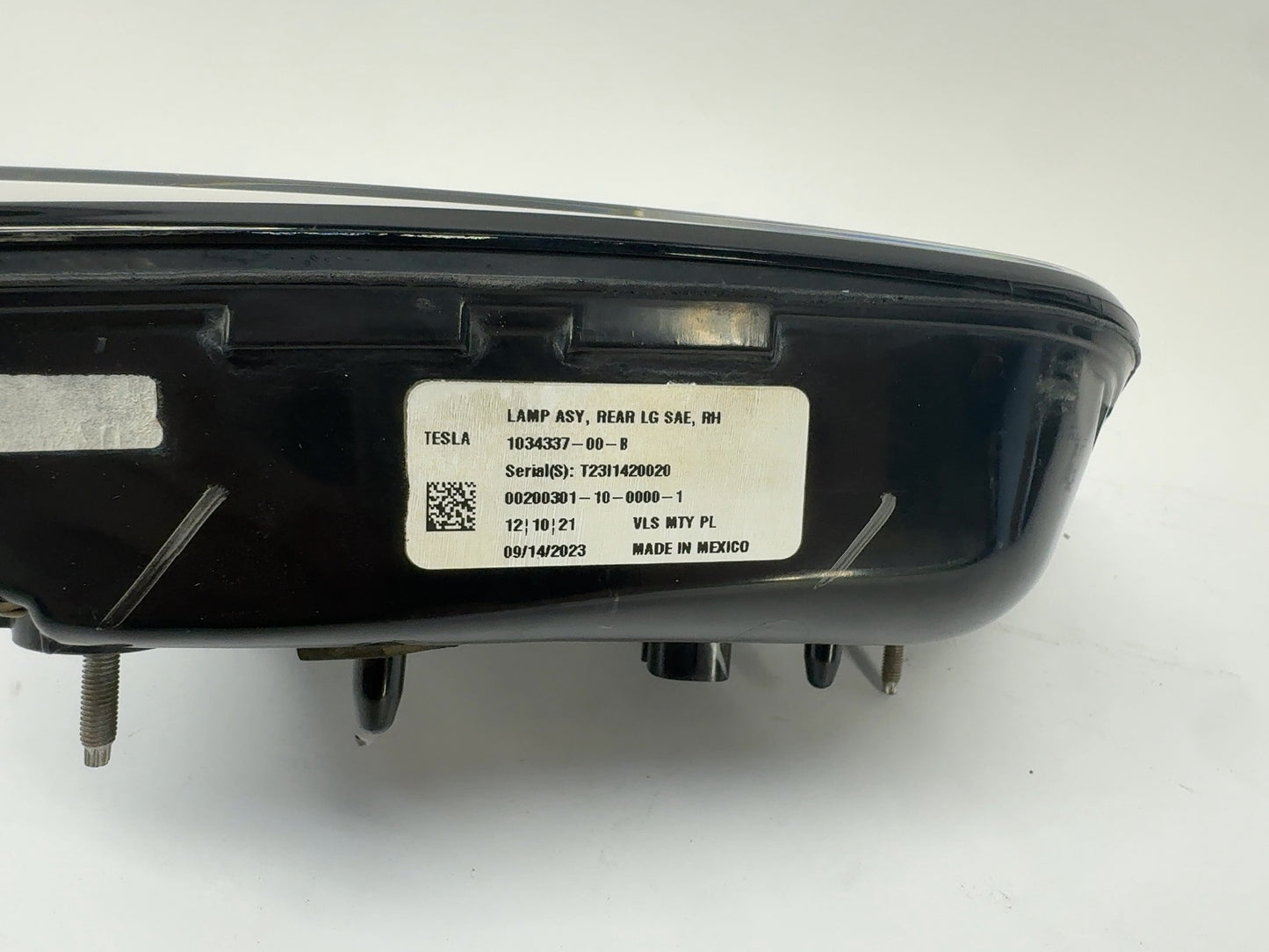 2018 Tesla Model X Tail Lamp Liftgate Right 1034337-00-B