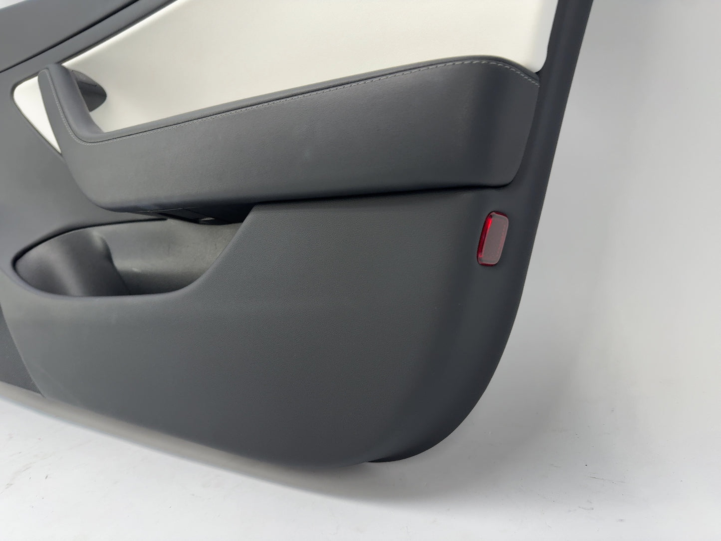 2021 Tesla Model 3 Front Right Door Panel White Trim 1090411-04-M