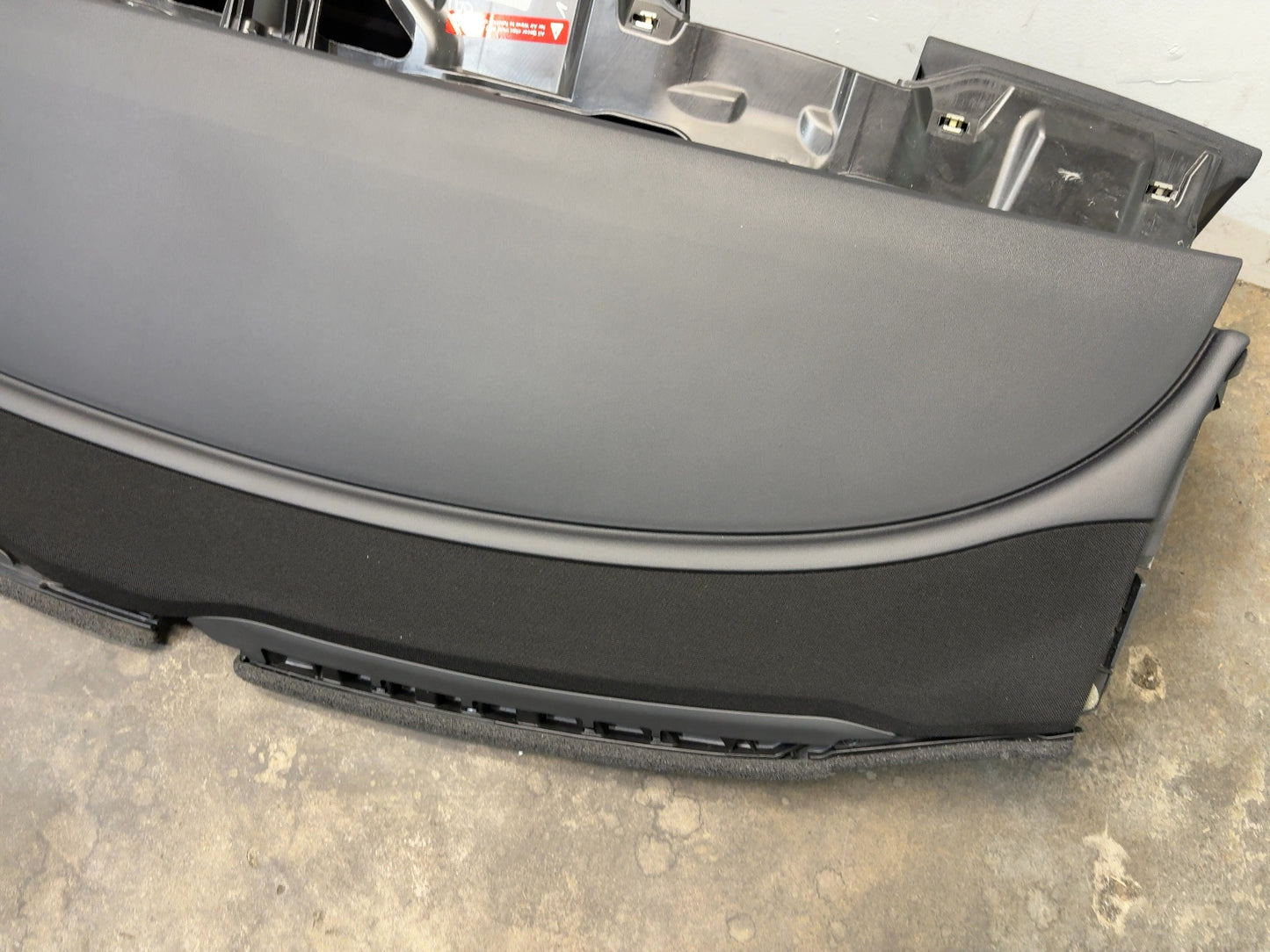 2020-2025 Tesla Model 3 Dash Panel With Airbag 1077823-00-G