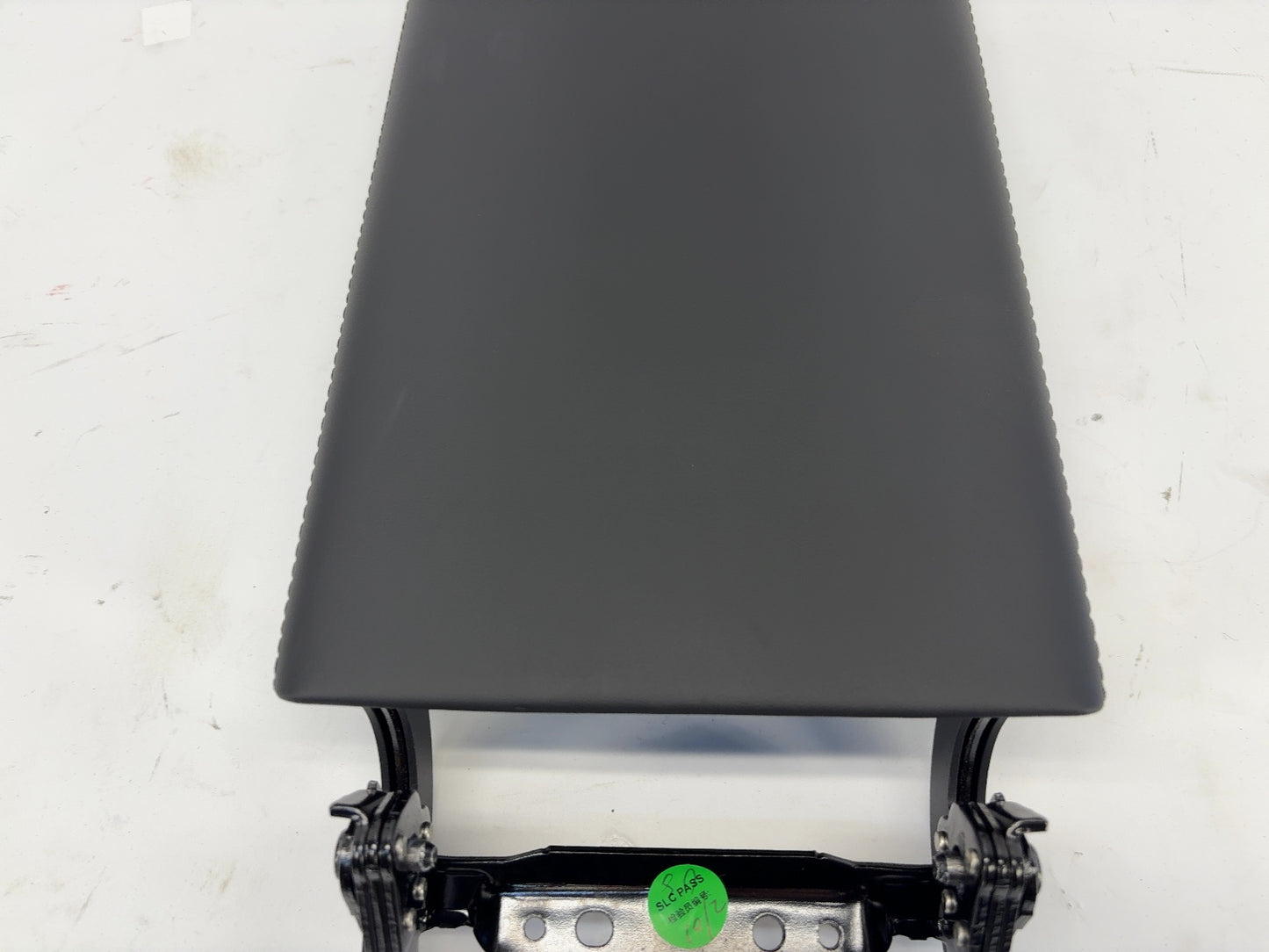 2026 Tesla Model Y Juniper Center Console Armrest 1987591-50-F