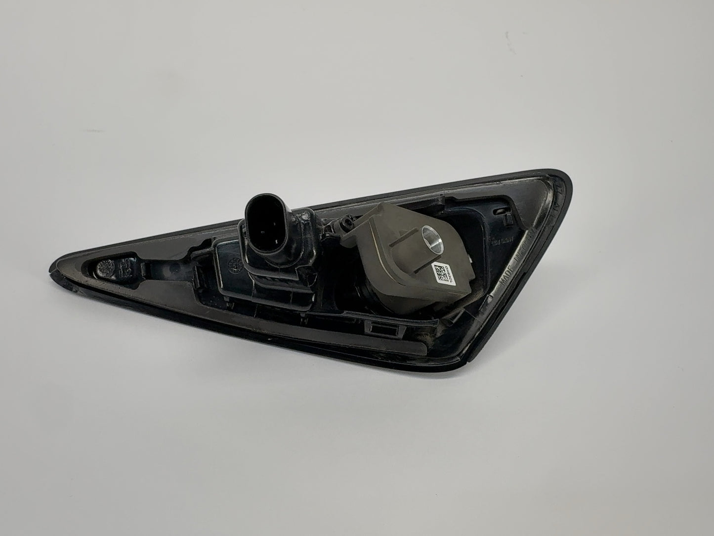2026 Tesla Model Y Juniper Left Driver Fender Camera Repeater 1820734-00-G