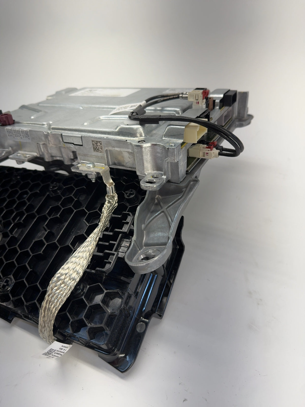 2026 Tesla Model Y Juniper Car Computer With Vc Left Controller 2261336-02-A