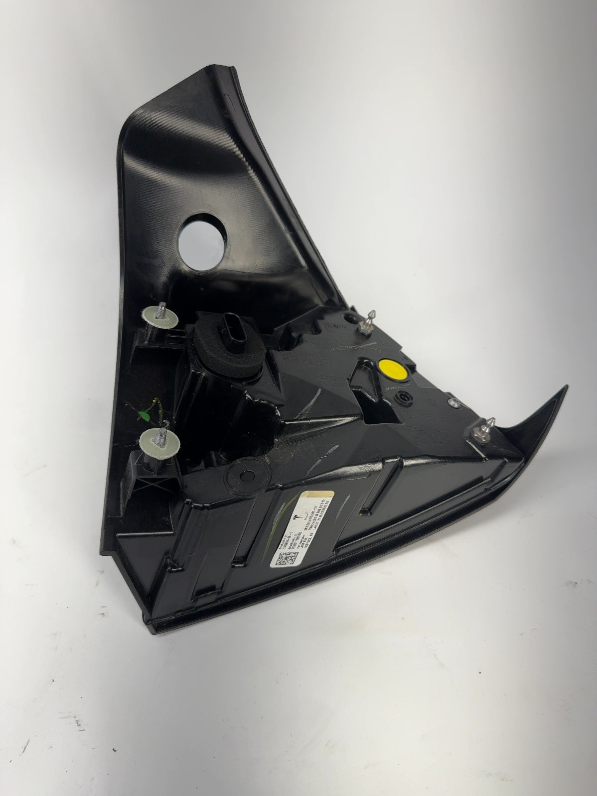 2021-2025 Tesla Model 3 Right Tail Lamp Quarter Mounted Global 1502087-00-D