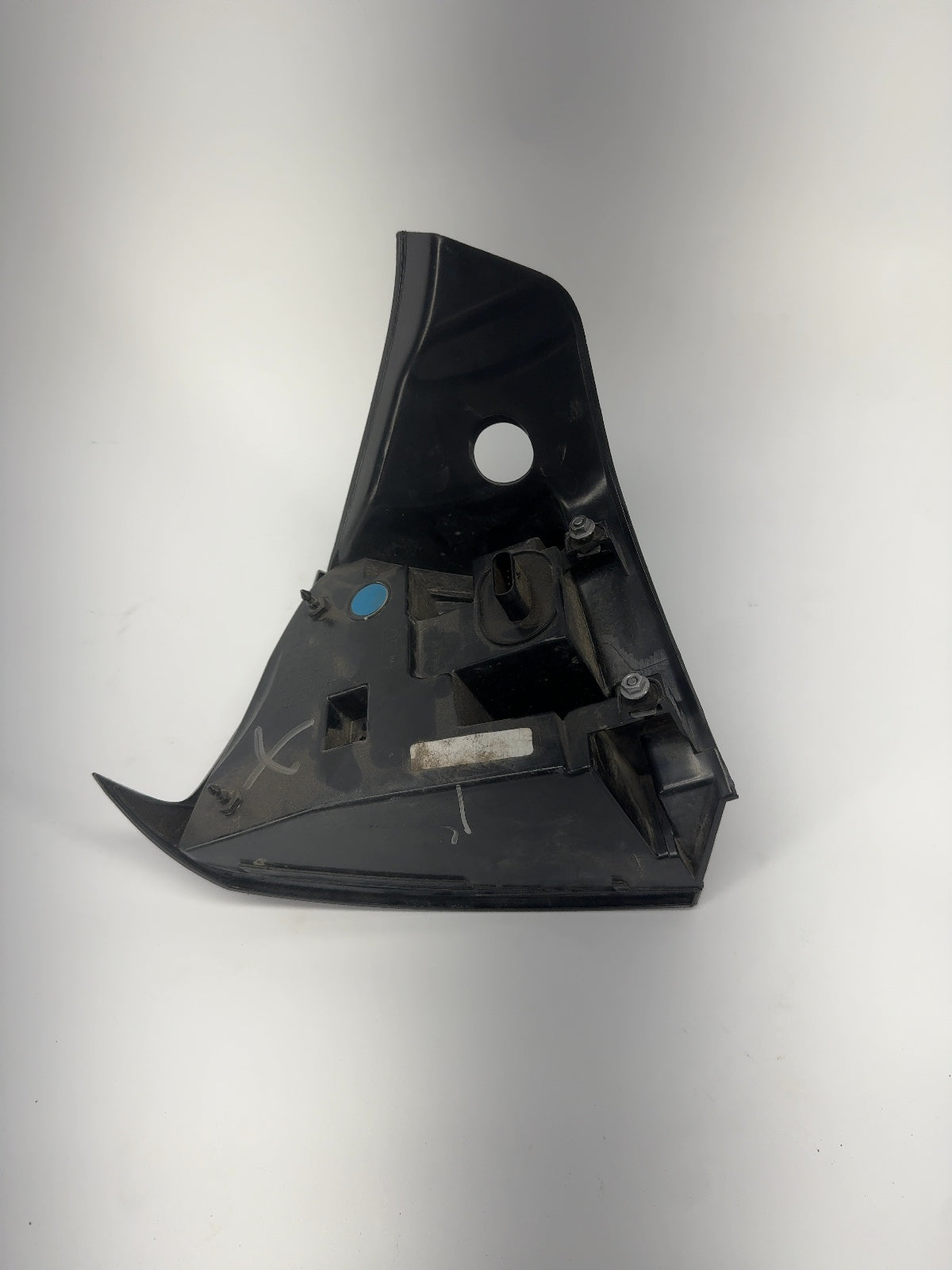 2020-2023 Tesla Model 3 Tail Lamp Rear Bodyside Left 1077397-00-H