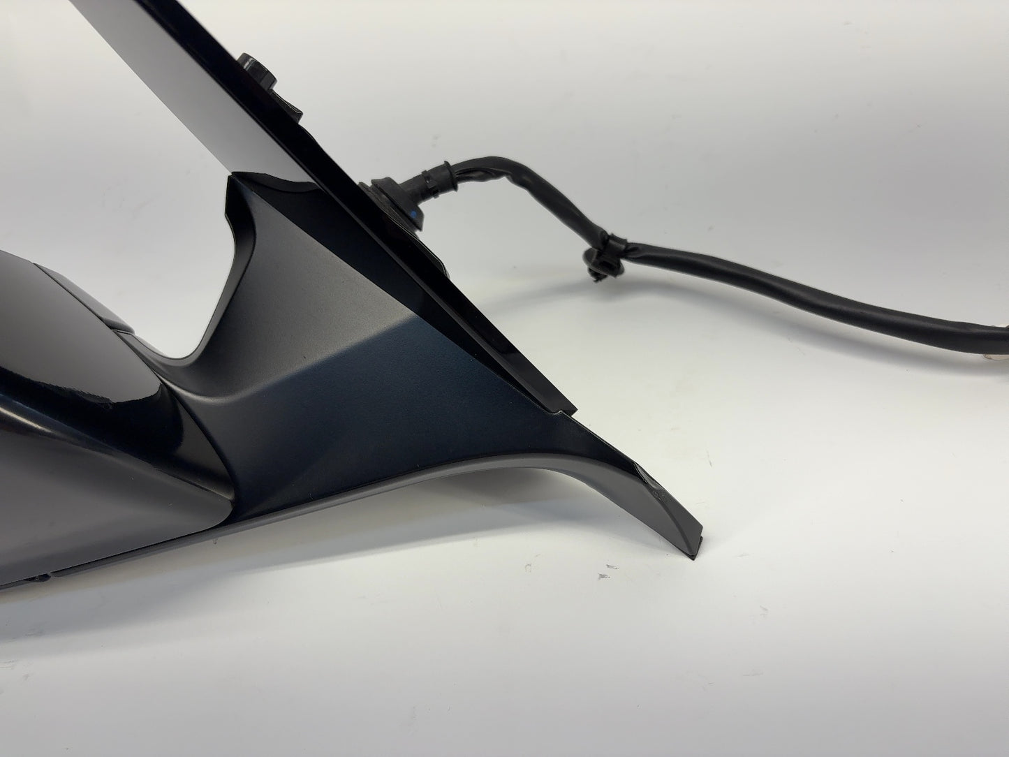 2021-2023 Tesla Model Y Front Right Door Mirror Assembly 1594112-00-B
