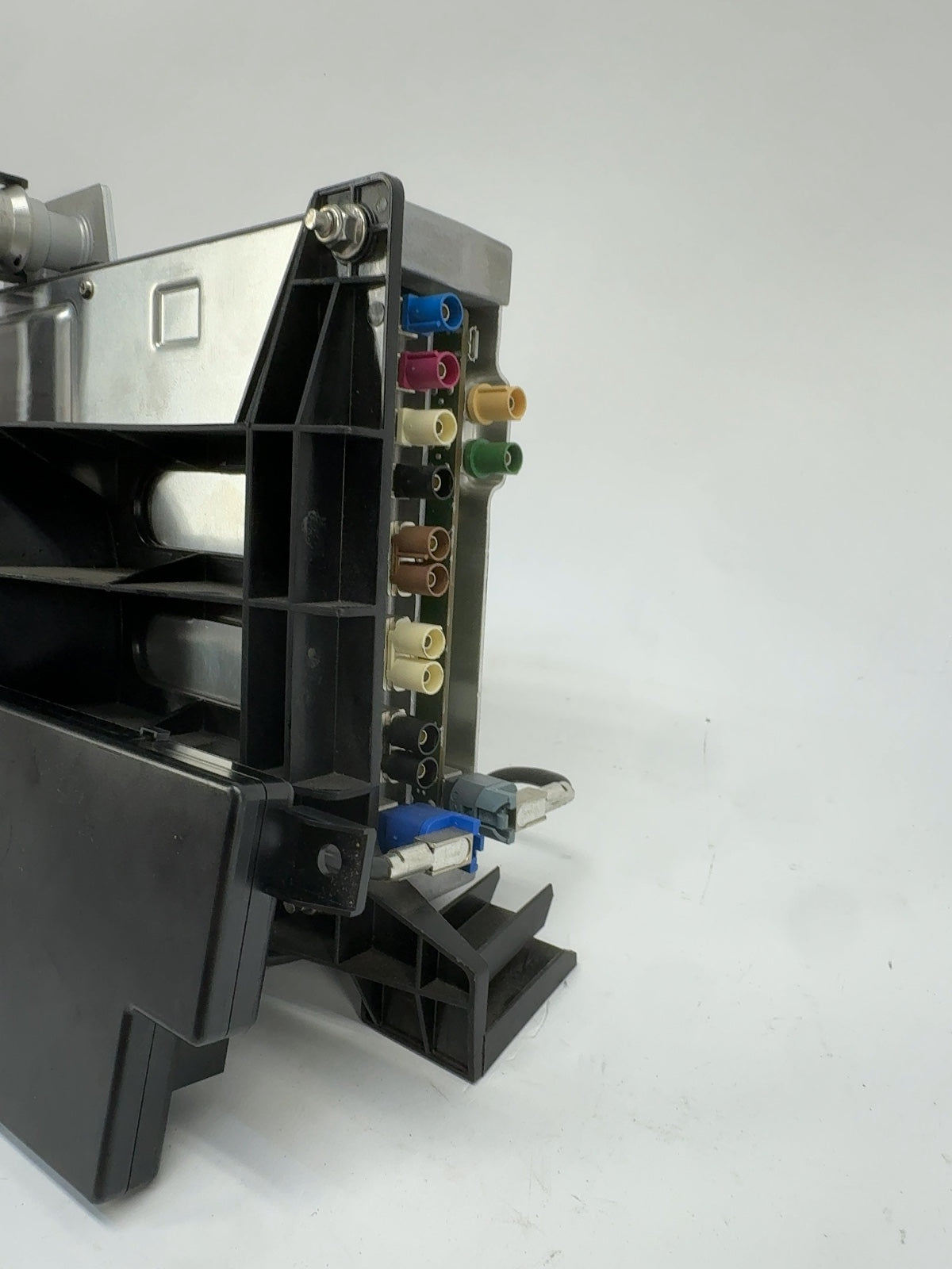 2018 Tesla Model 3 Car Computer With Security Module 1098058-00-K