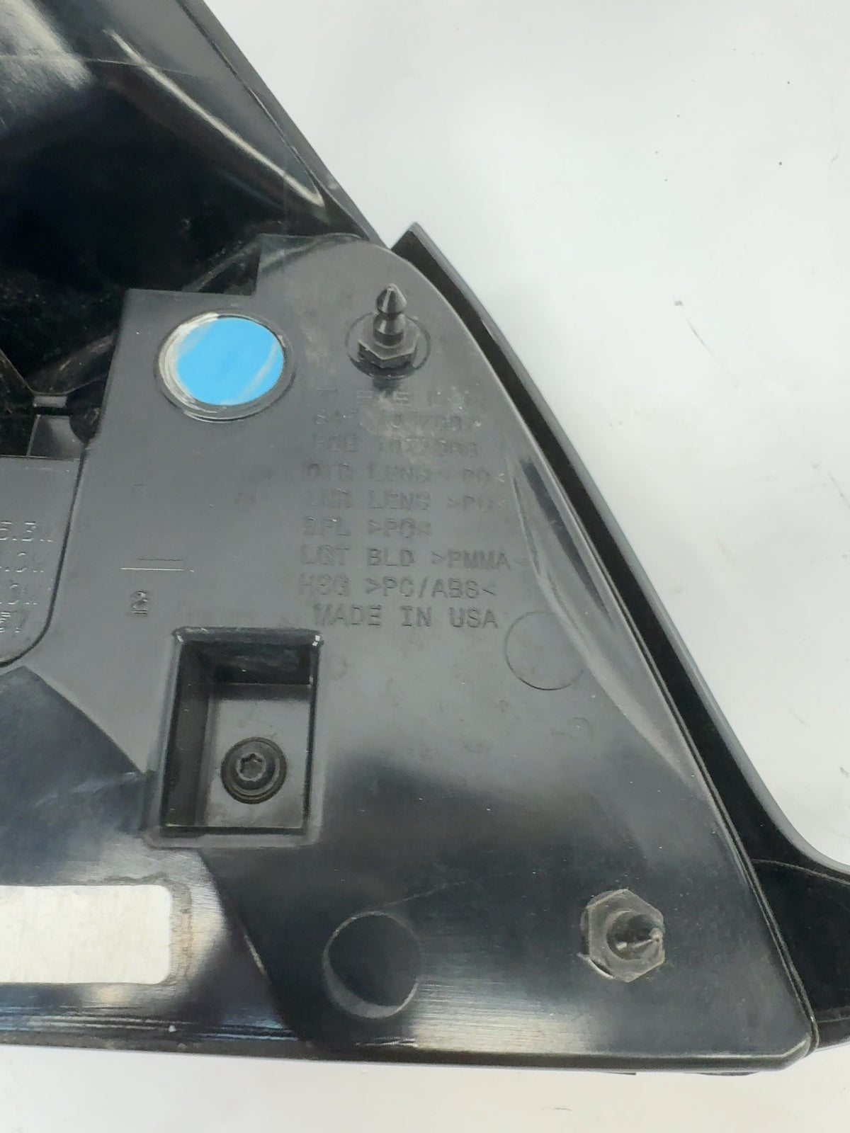 2020-2023 Tesla Model 3 Left Tail Lamp Quarter Mounted 1077397-00-H