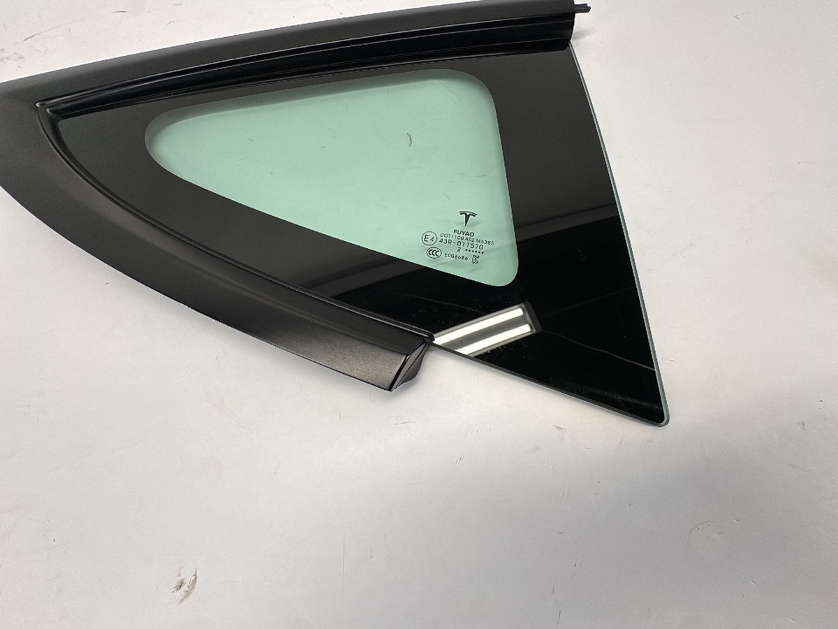 2021-2023 Tesla Model 3 Right Quarter Glass Note 1514979-01-C