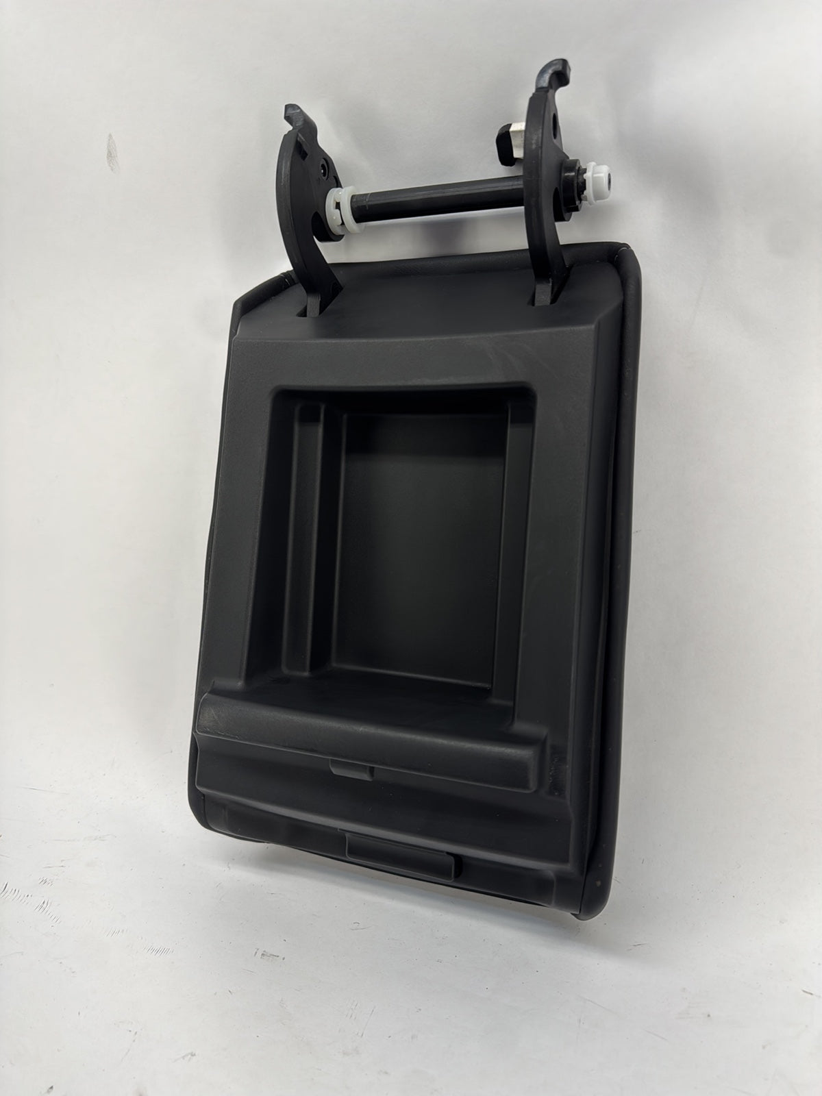 2021 Tesla Model Y Console Armrest 1582886-00-A