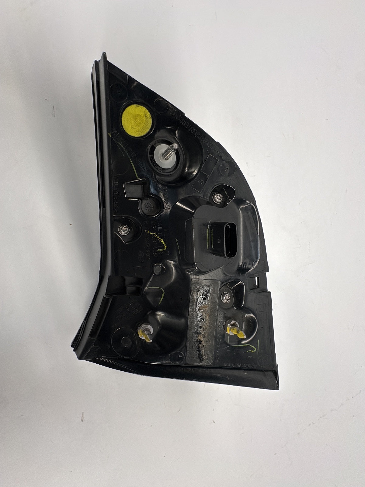 2021-2025 Tesla Model Y Left Tail Lamp Trunk Mounted Global 1502088-00-B