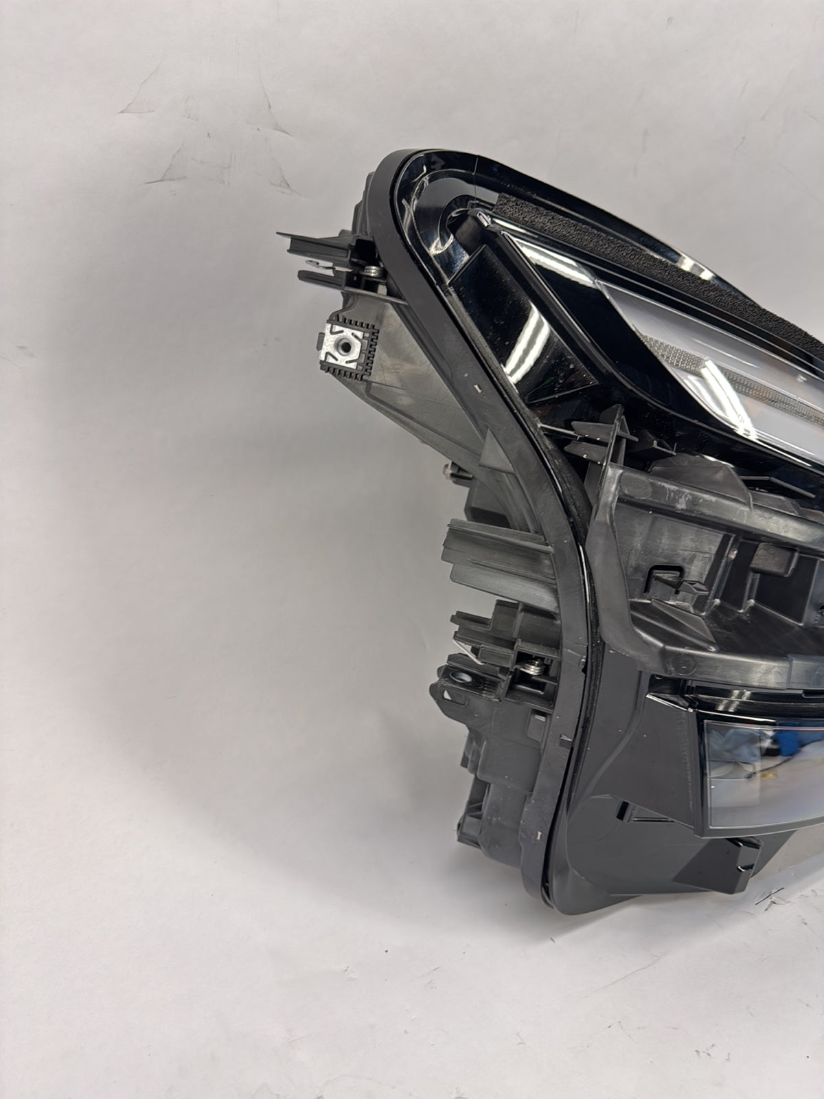 2026 Tesla Model Y Juniper Headlamp Right 1918348-00-E