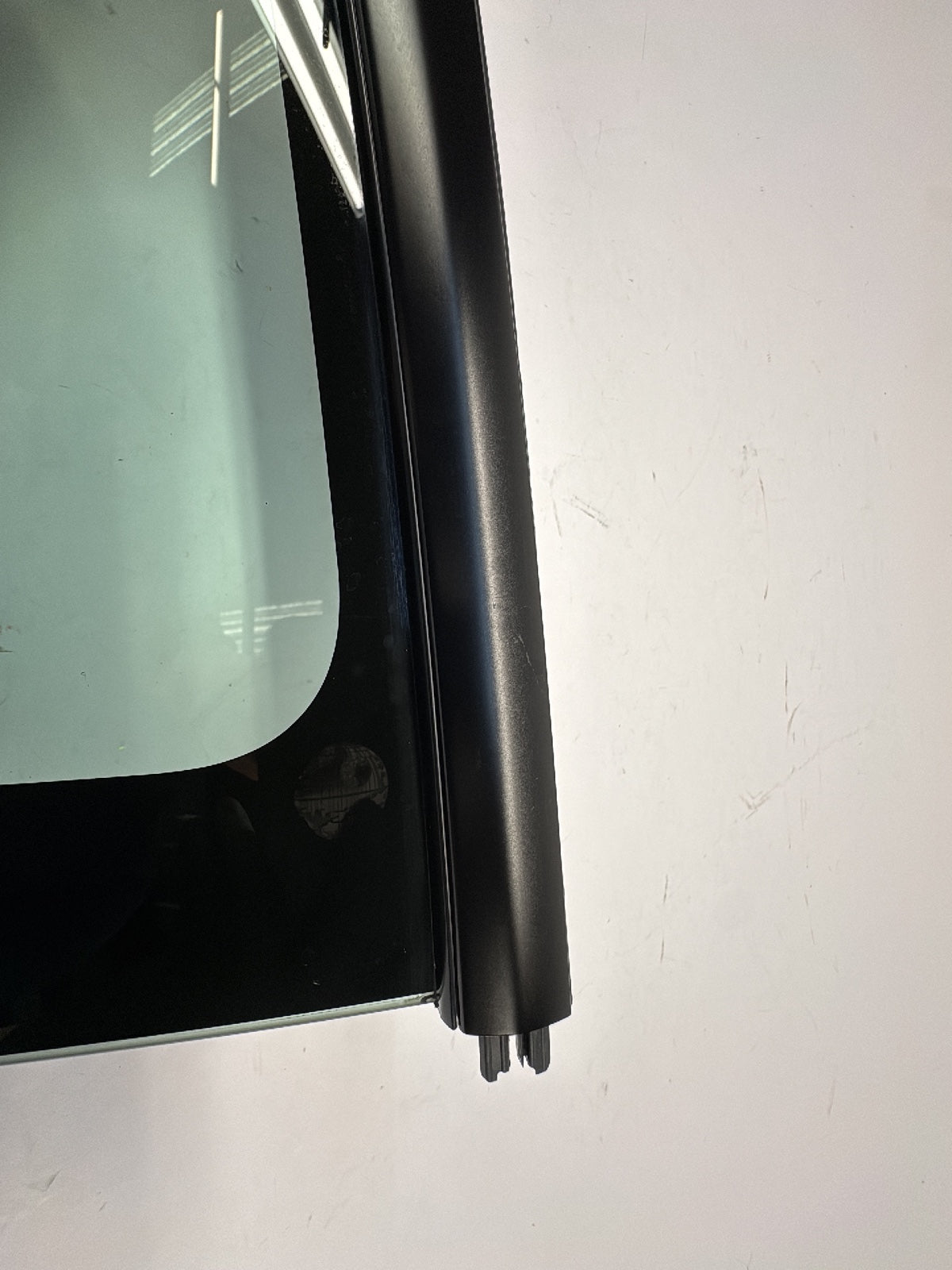 2021-2023 Tesla Model 3 Right Quarter Glass Note 1514979-01-C