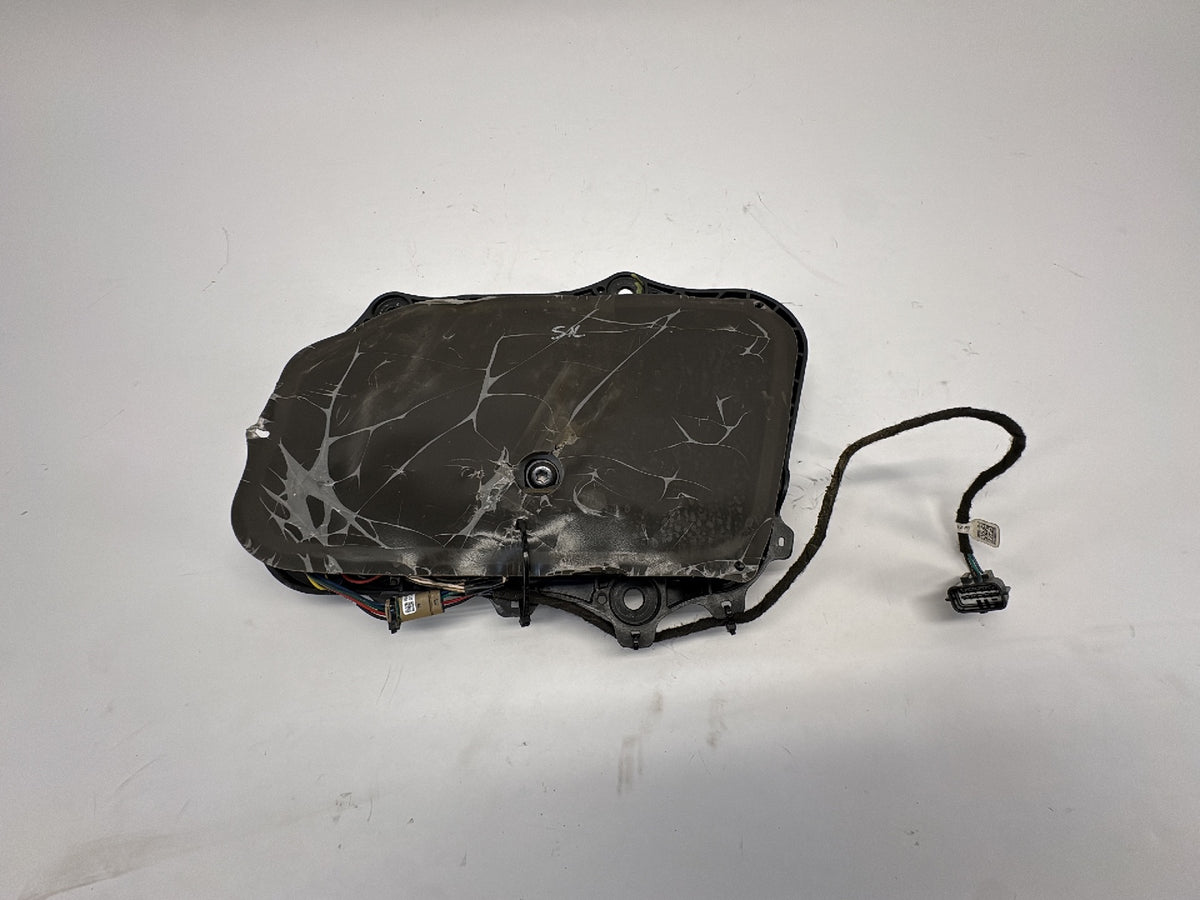 2013 Tesla Model S Front Right Exterior Door Handle 1007372-00-H