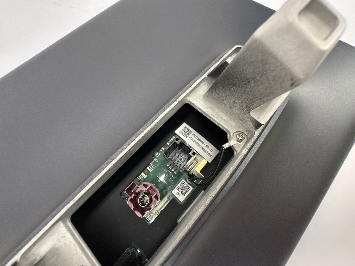 2024-2026 Tesla Model 3 Highland Center Display 1756566-00-D