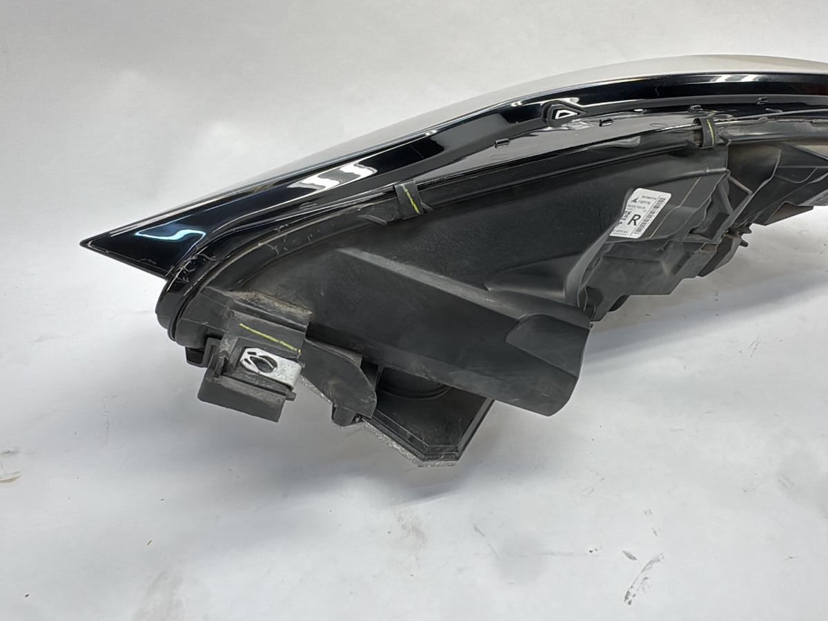 2018 Tesla Model 3 Right Headlamp 1077372-00-I
