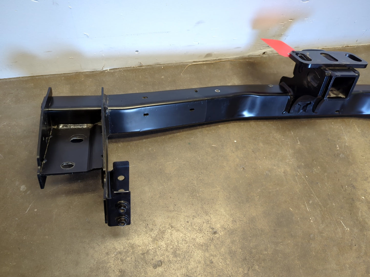 2022 Rivian R1T Tow Hitch PT00003718-I