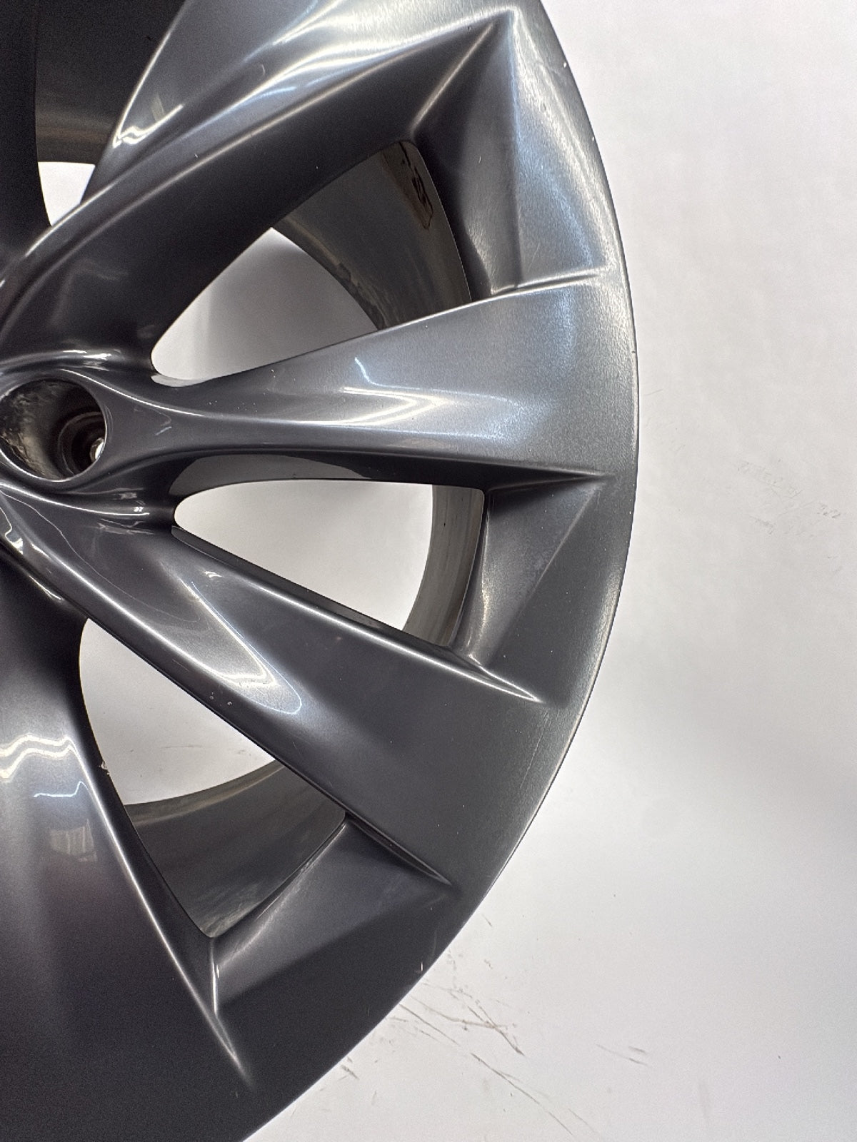 2020 Tesla Model X 20 Inch Rim Grey 1027245-00-C