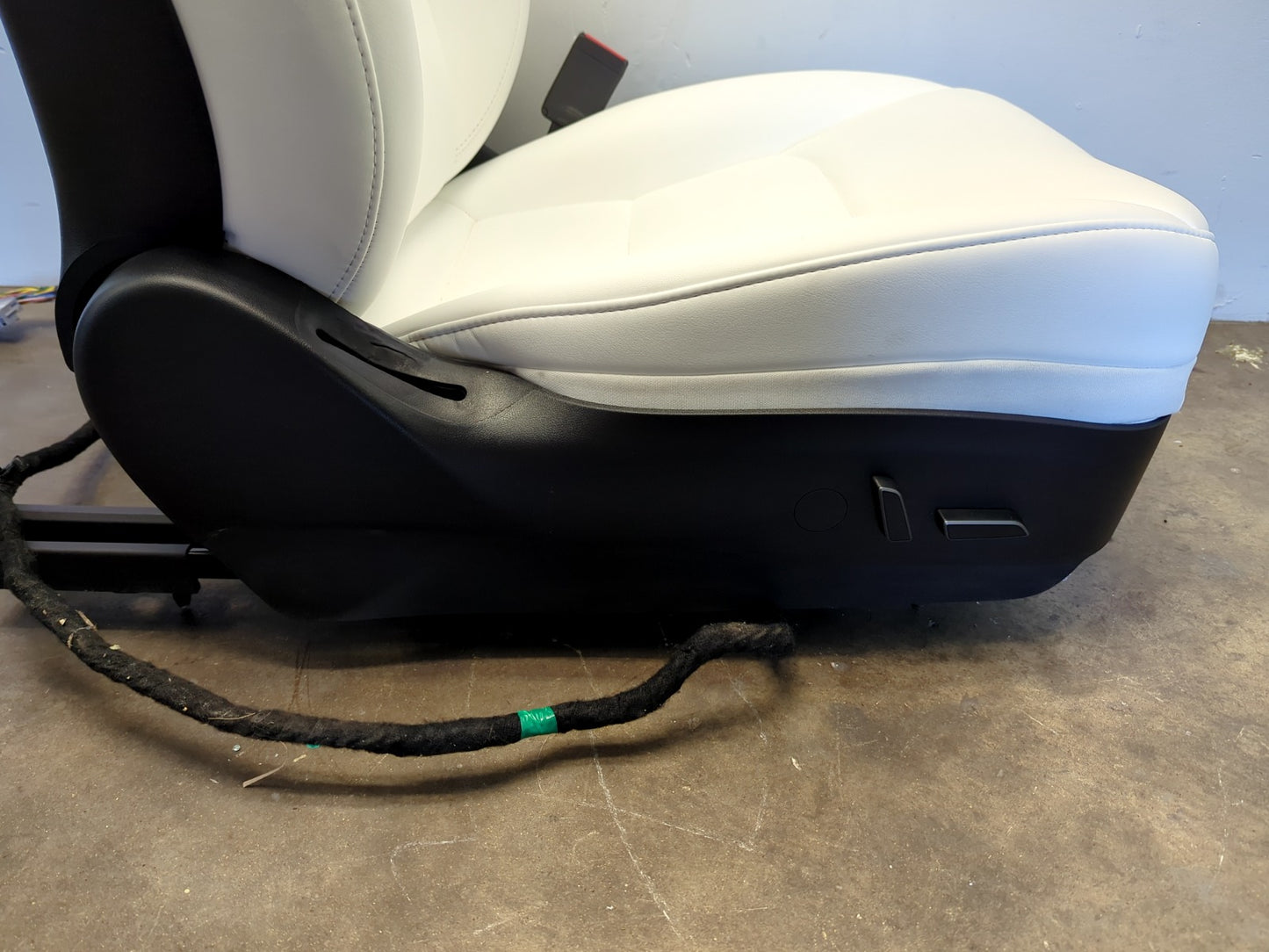 2022 Tesla Model 3 Front First Row Seat Right White 1456943-99-E