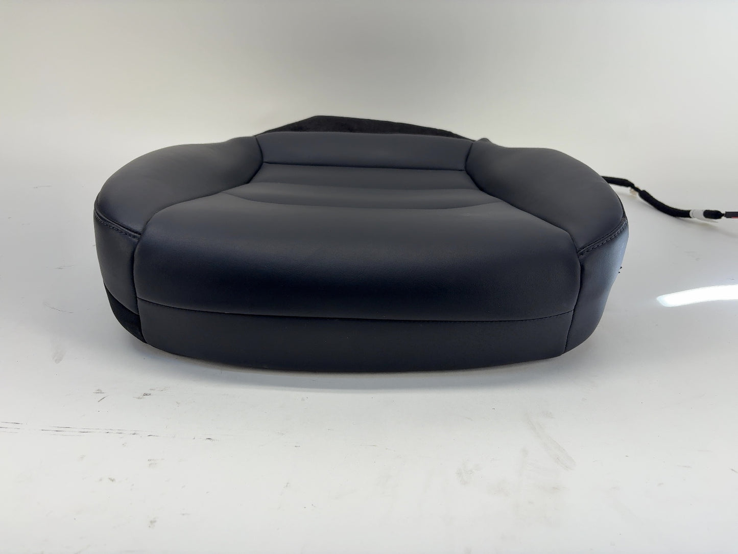 2017 Tesla Model 3 Front Left Driver Seat Lower Cushion Black 1112642-01-E