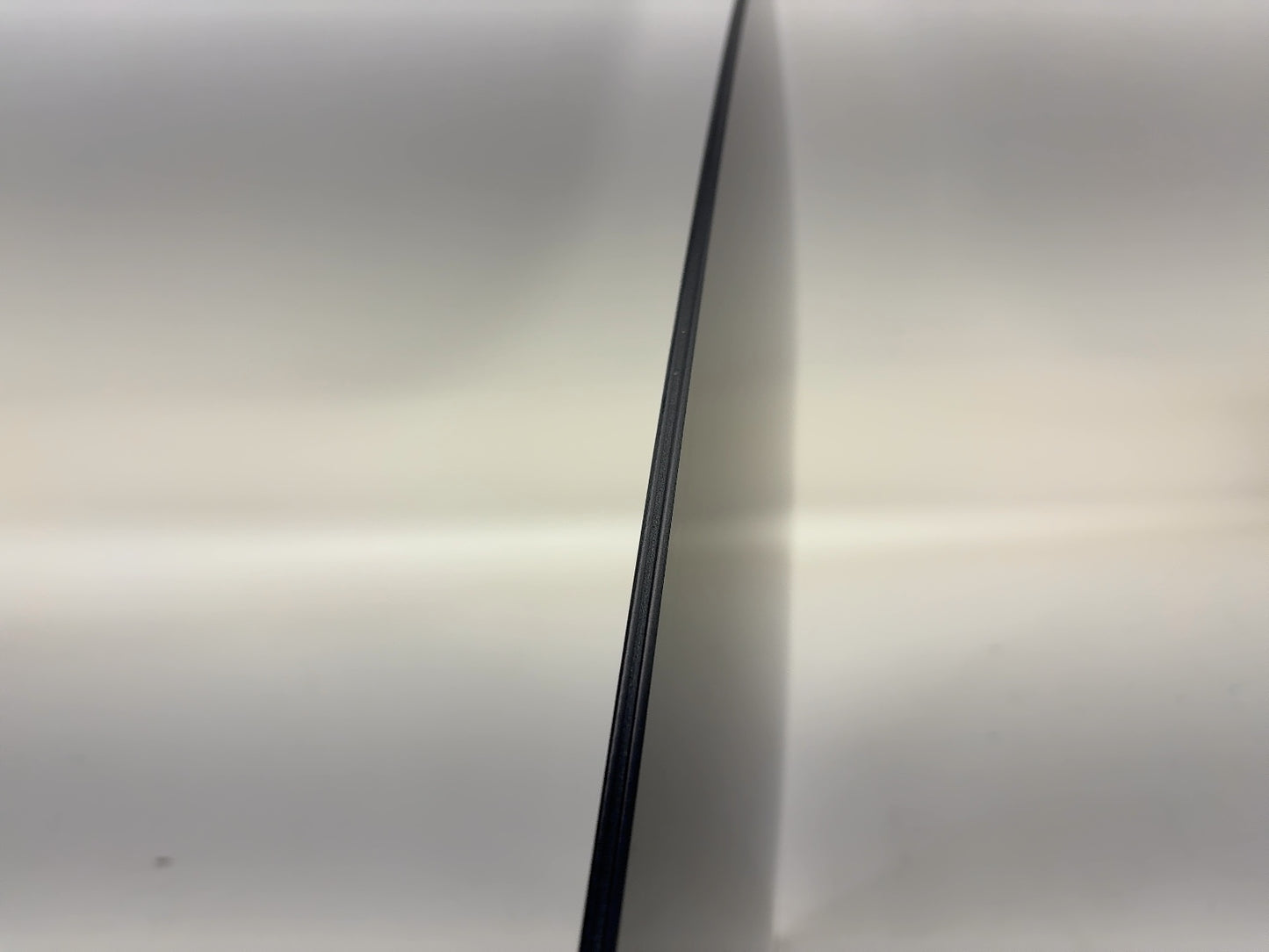 2022-2023 Tesla Model Y Front Left Door Glass Laminated 1582616-00-B