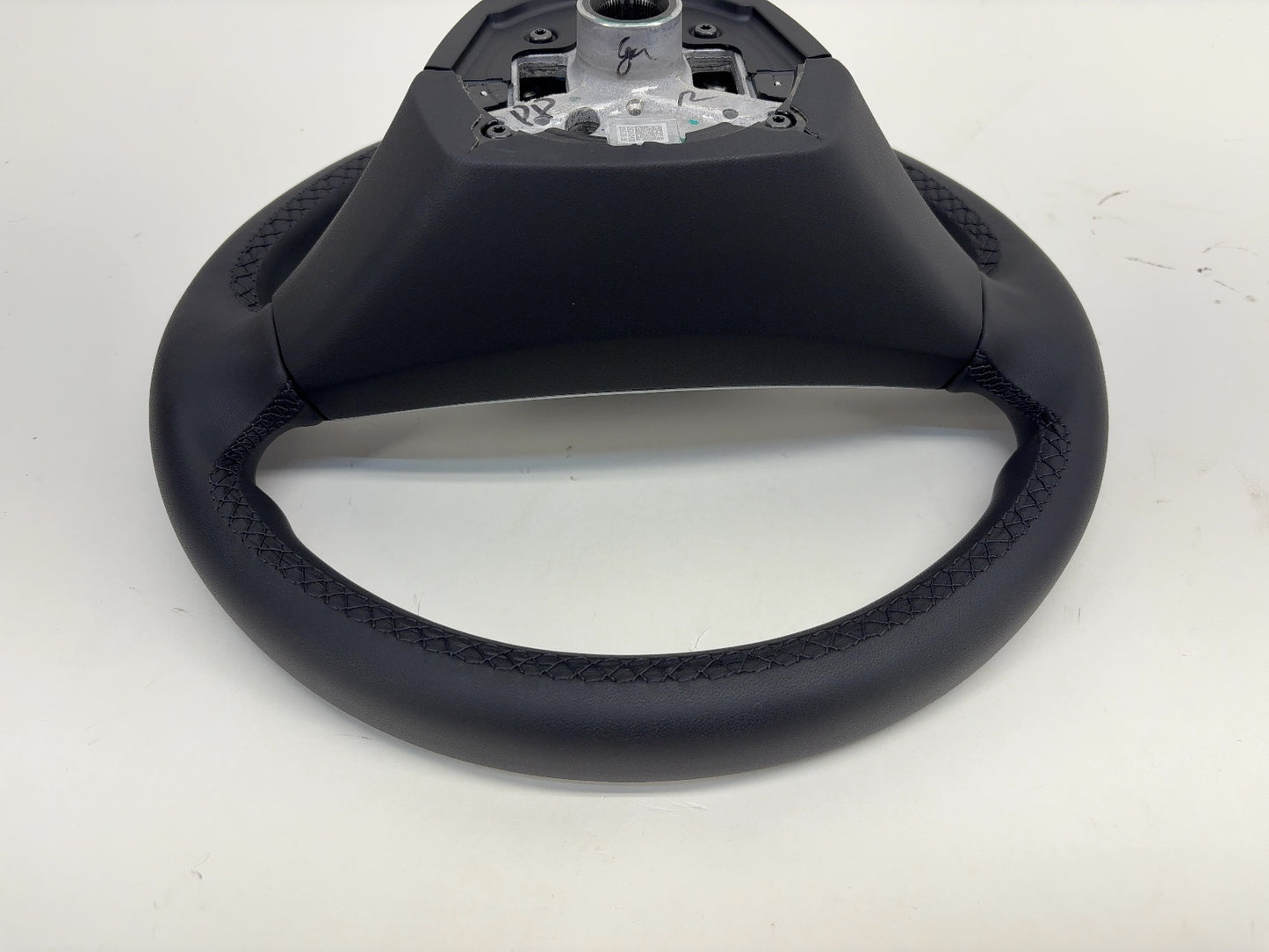 2025 Tesla Model 3 Highland Steering Wheel Pur Leather 1735339-00-G