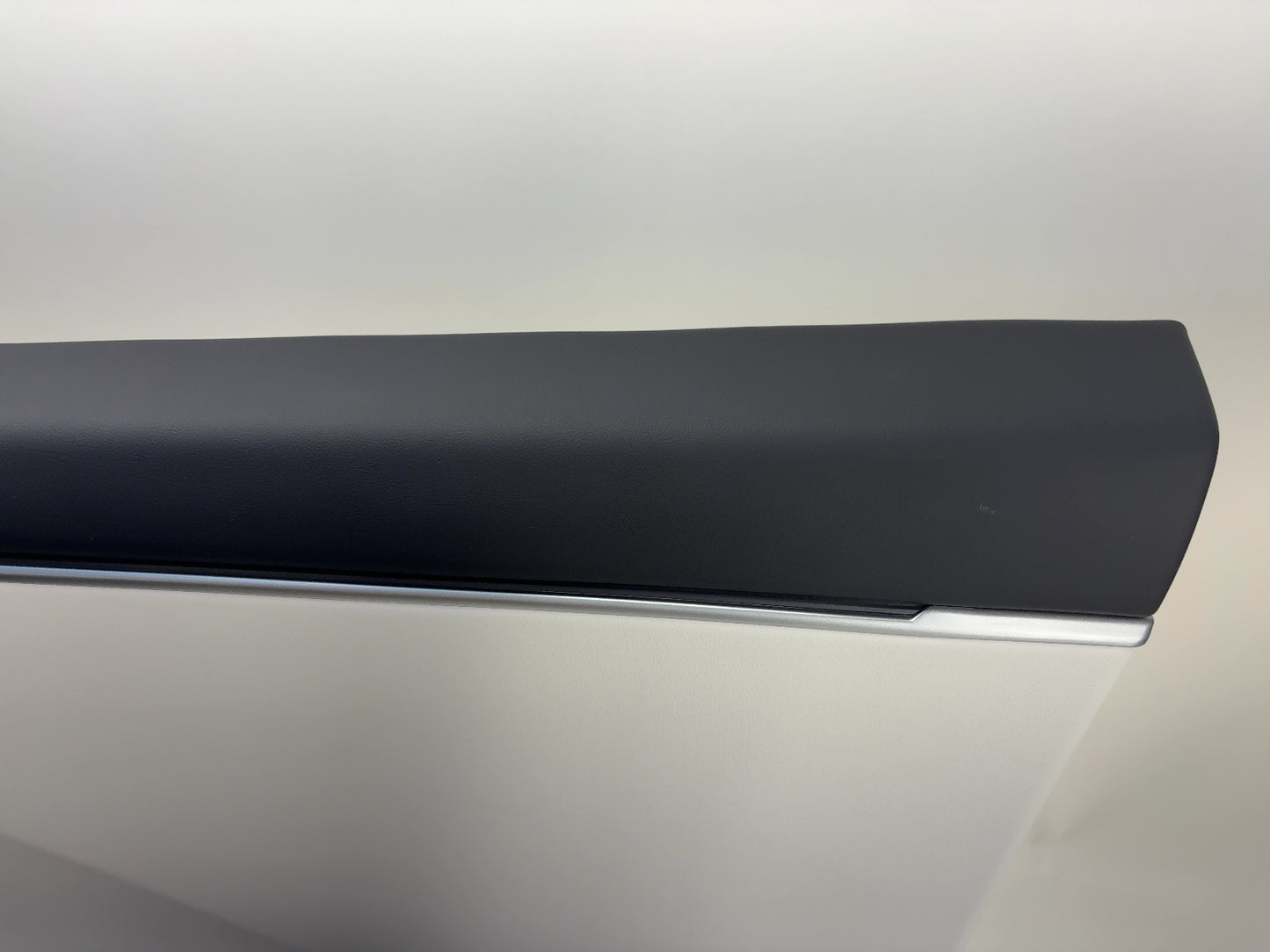 2025 Tesla Model 3 Highland Front Right Door Panel 1776743-20-E