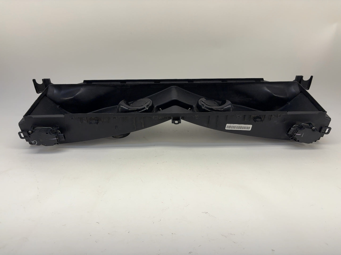 2015 Tesla Model S Active Louver Center 1007256-00-K