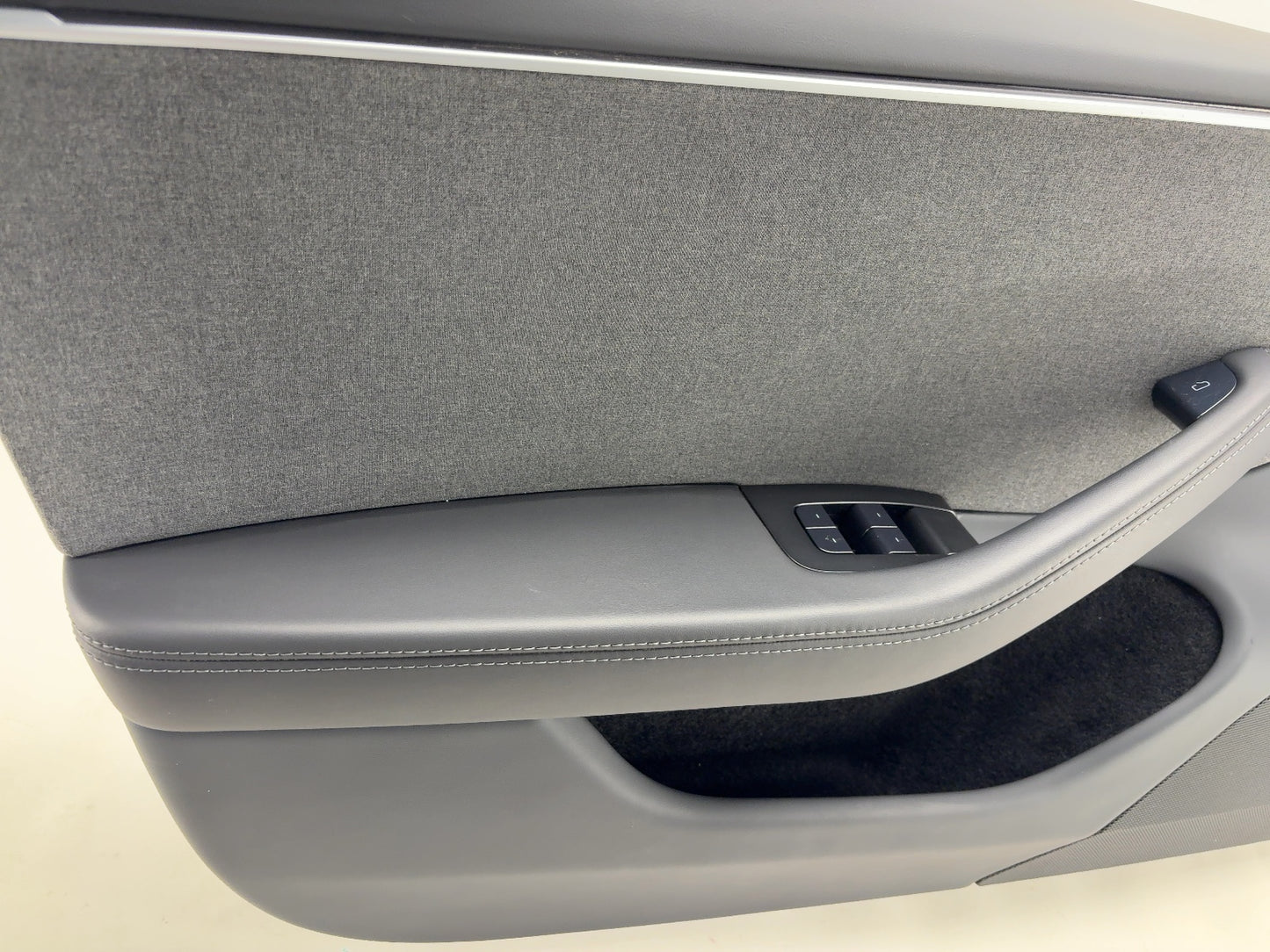 2025 Tesla Model 3 Highland Front Left Door Panel 1776730-20-E