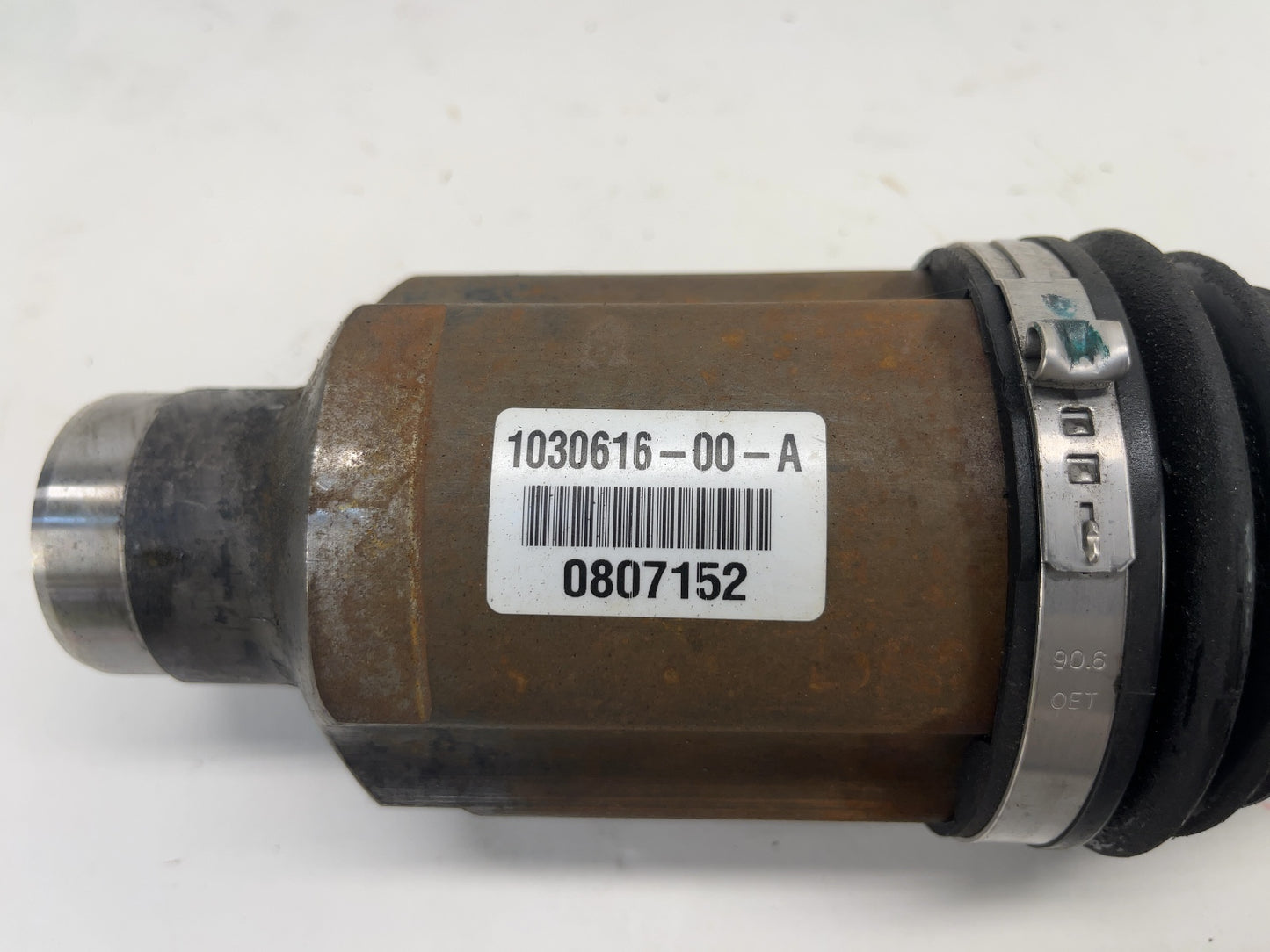 2015 Tesla Model S Front Right Axle Shaft 1030616-00-A