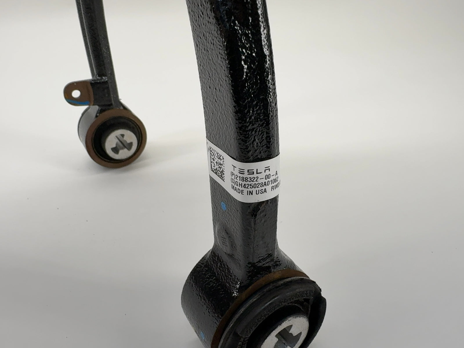 2026 Tesla Model Y Juniper Front Upper Control Arm Left 2188322-00 2026 Tesla Model Y Juniper Front Upper Control Arm Left 2188322-00