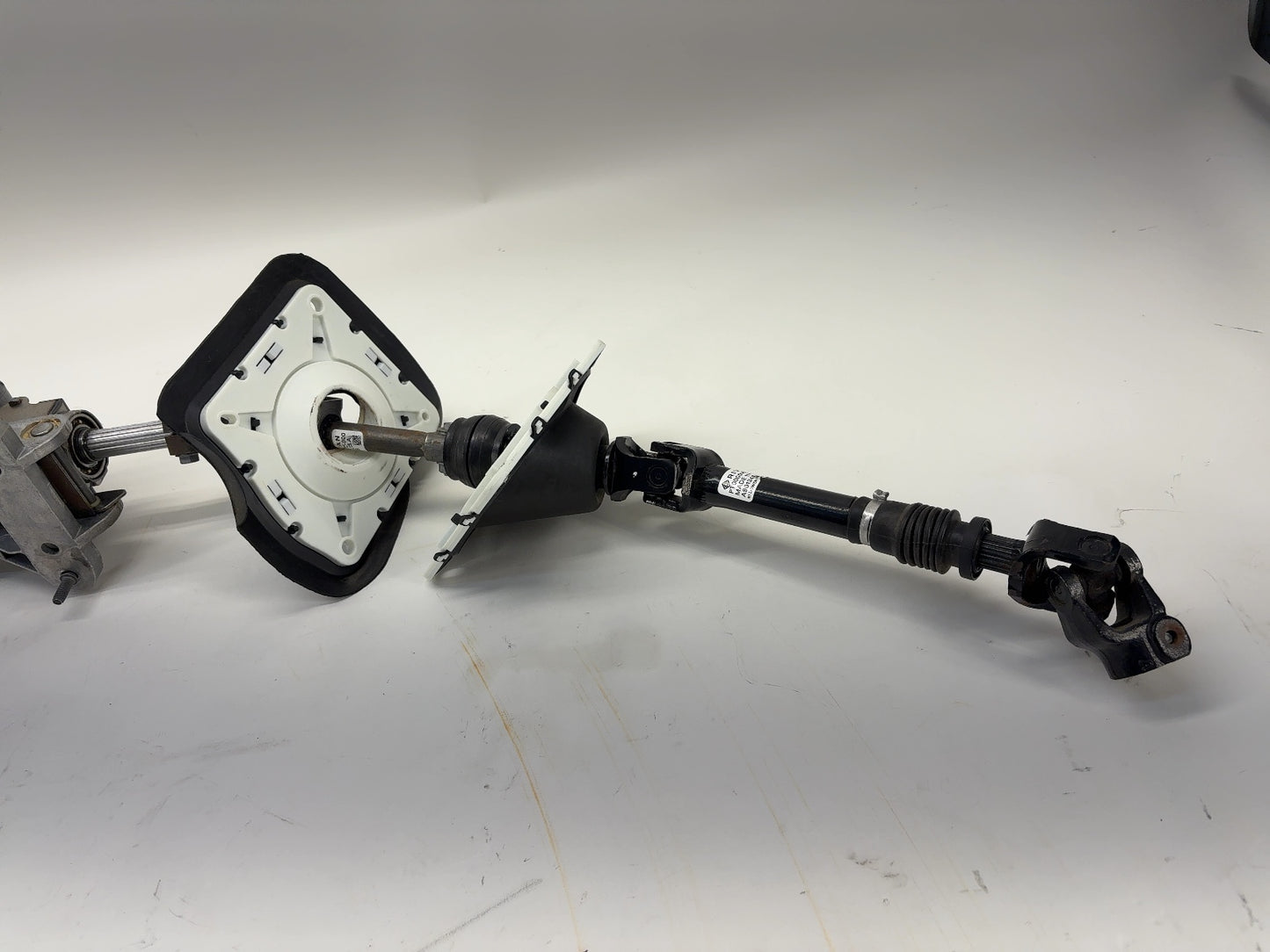 2022-2023 Rivian R1T Steering Column PT00001960-E