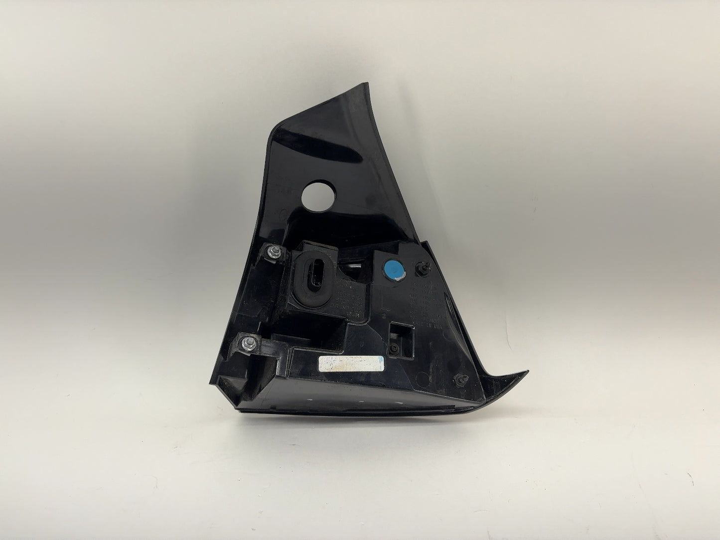 2020 Tesla Model 3 Rear Left Tail Light Lamp Quarter Mounted 1077397-00-F
