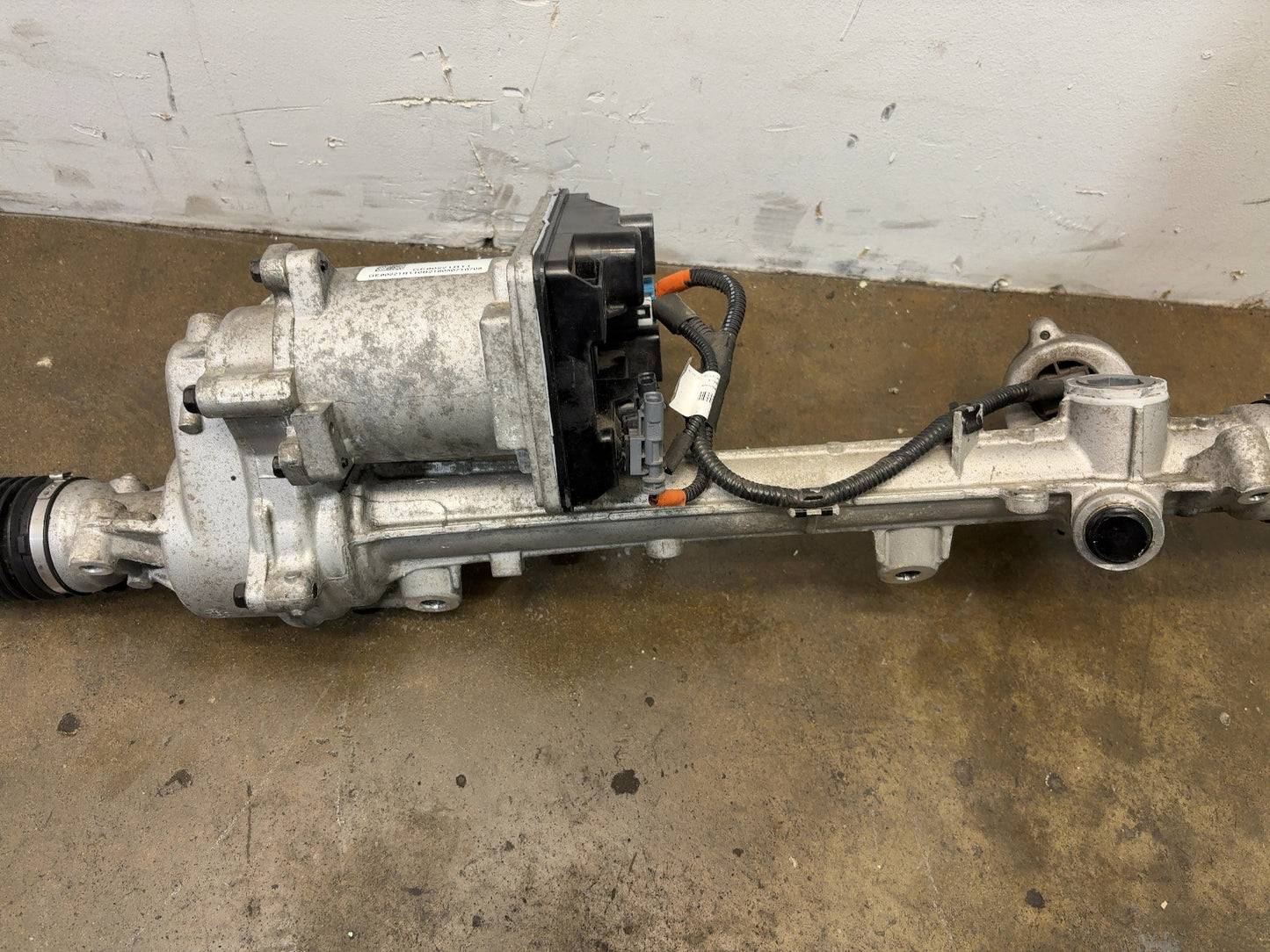 2018-2020 Tesla Model 3 Steering Rack Assembly 1044831-99-E