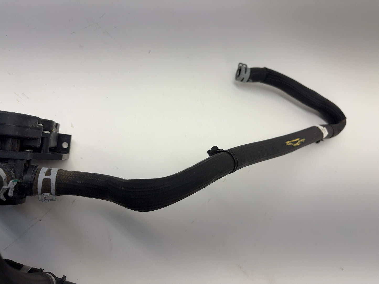 2018 Tesla Model X Coolant Valve 3 Way 1064225-00-C