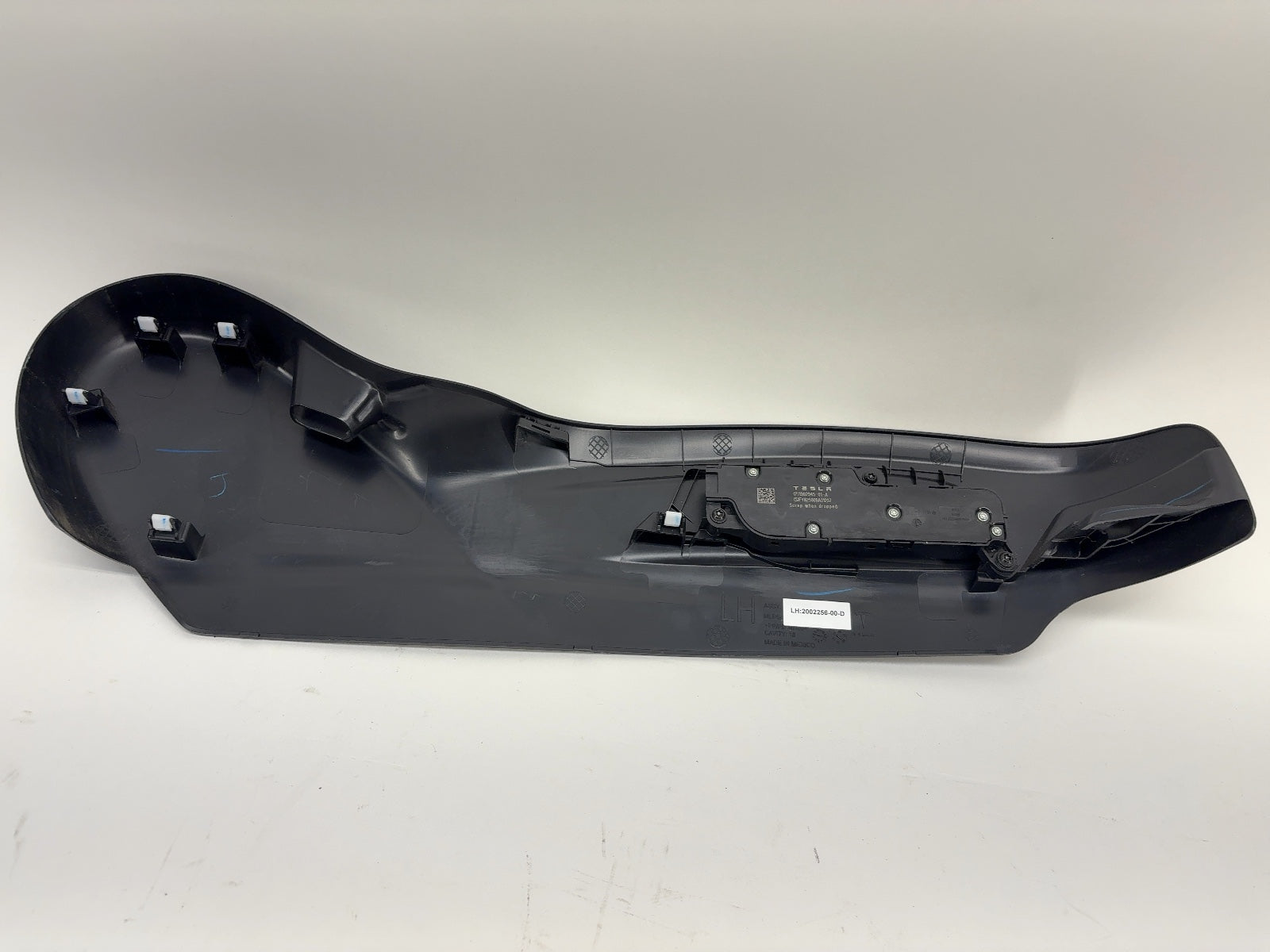 2025 Tesla Model Y Juniper Front Left Seat Trim With Control