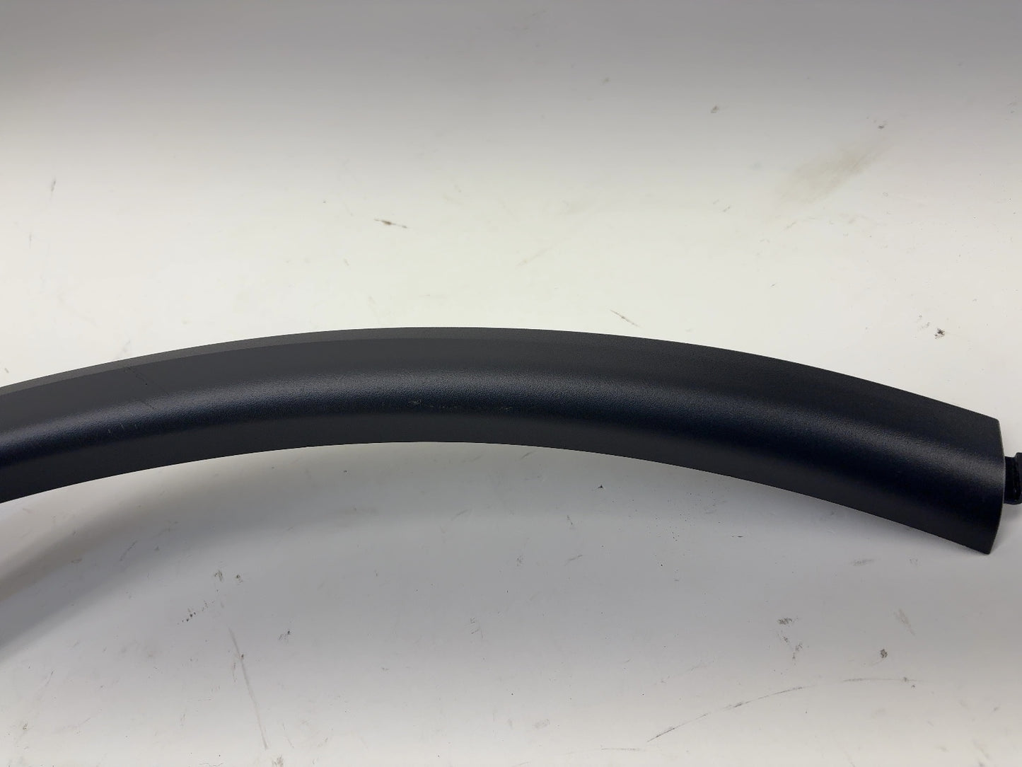 2026 Tesla Model Y Juniper Front Fender Garnish Left 1937597-00-C
